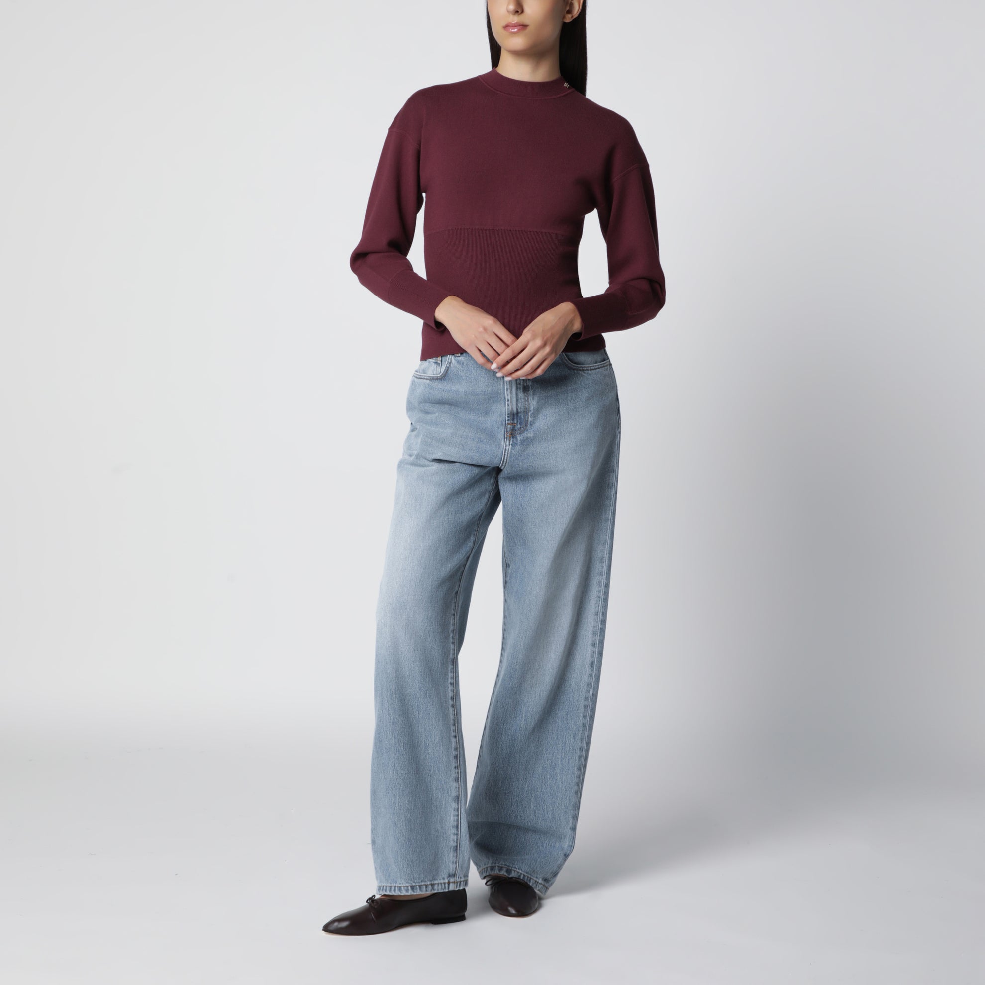 Burgunderroter Pullover aus Viskosemischung