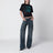T-shirt cropped nera con stampa logo