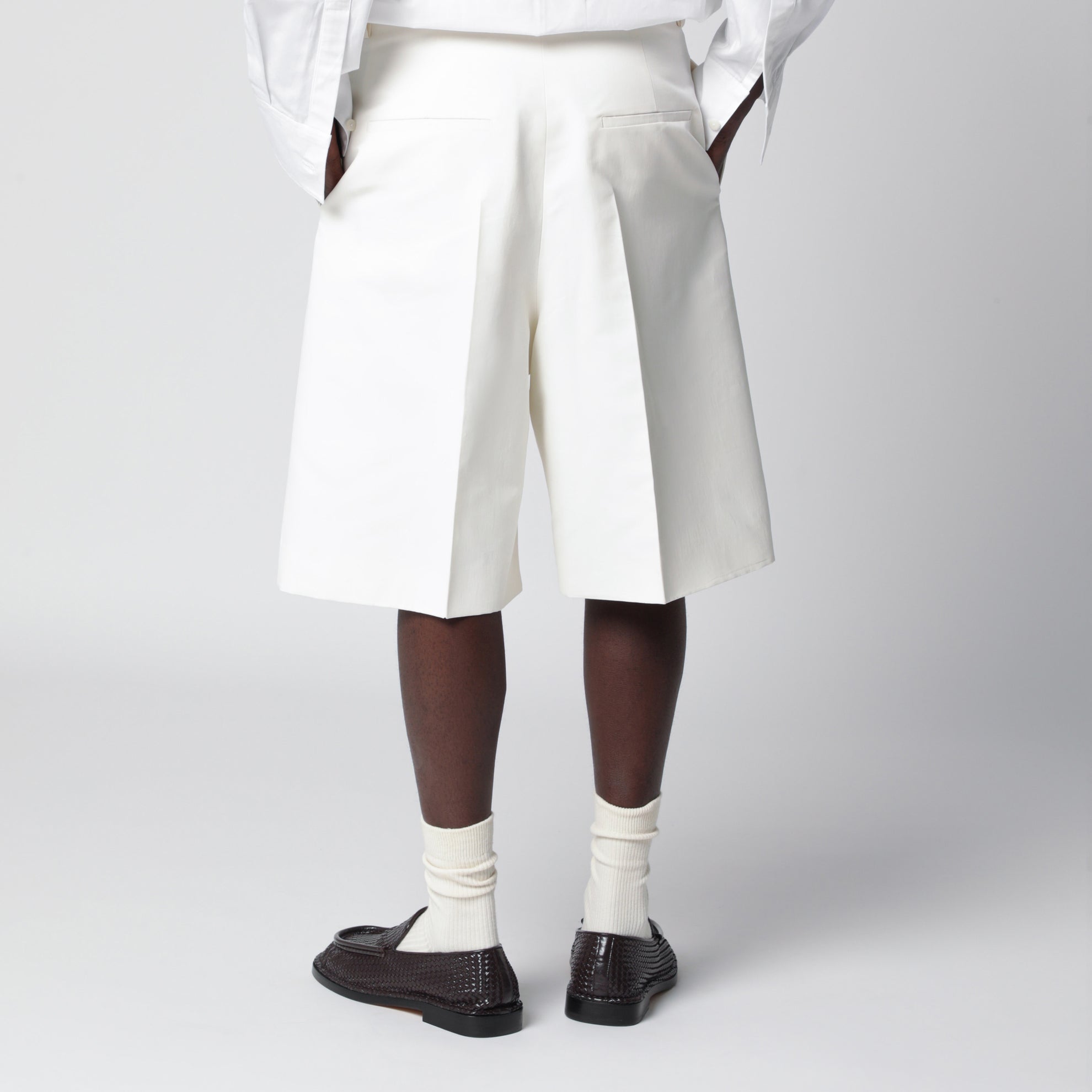 Bermuda blanc en mélange soie par Bottega Veneta