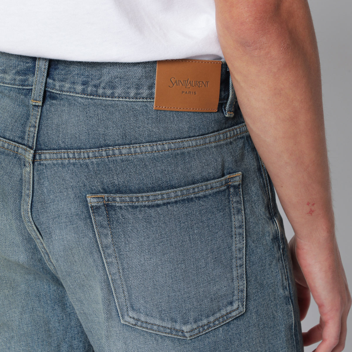 Jean fuselé bleu en coton