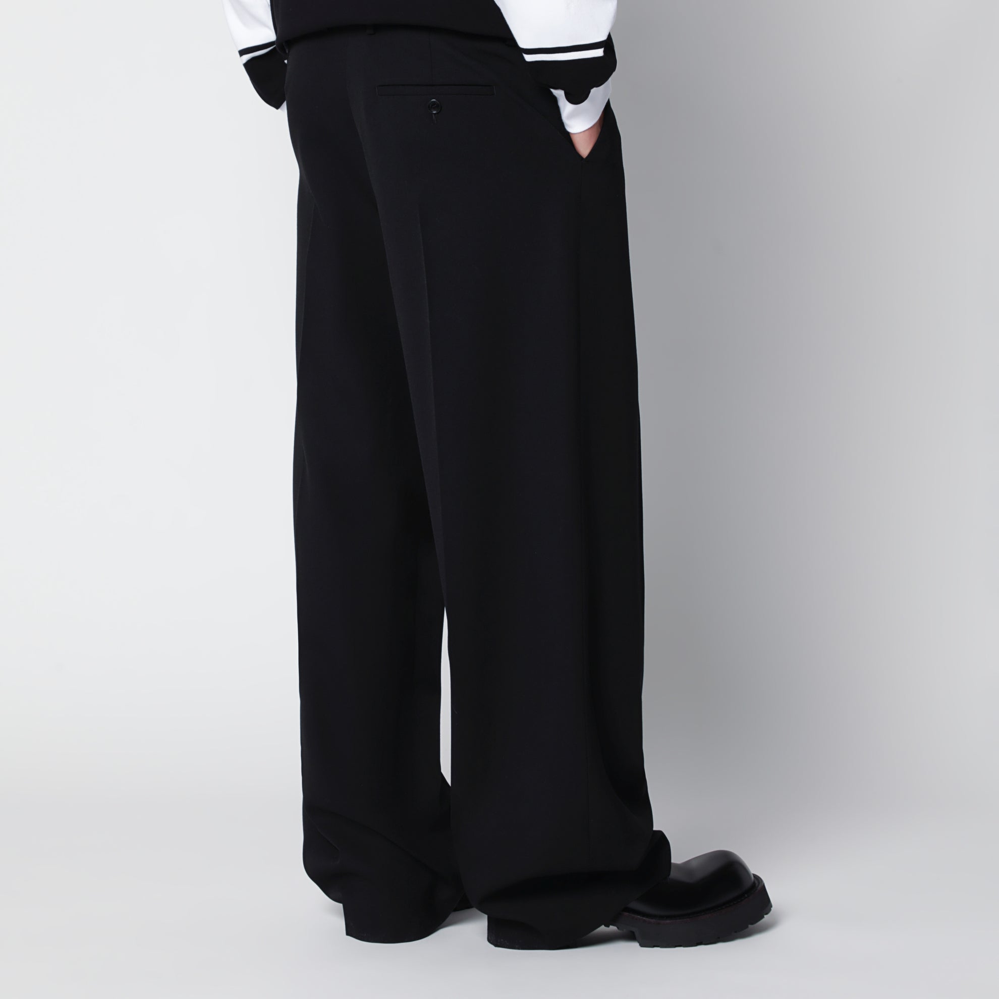 Pantaloni sartoriali ampi in twill neri