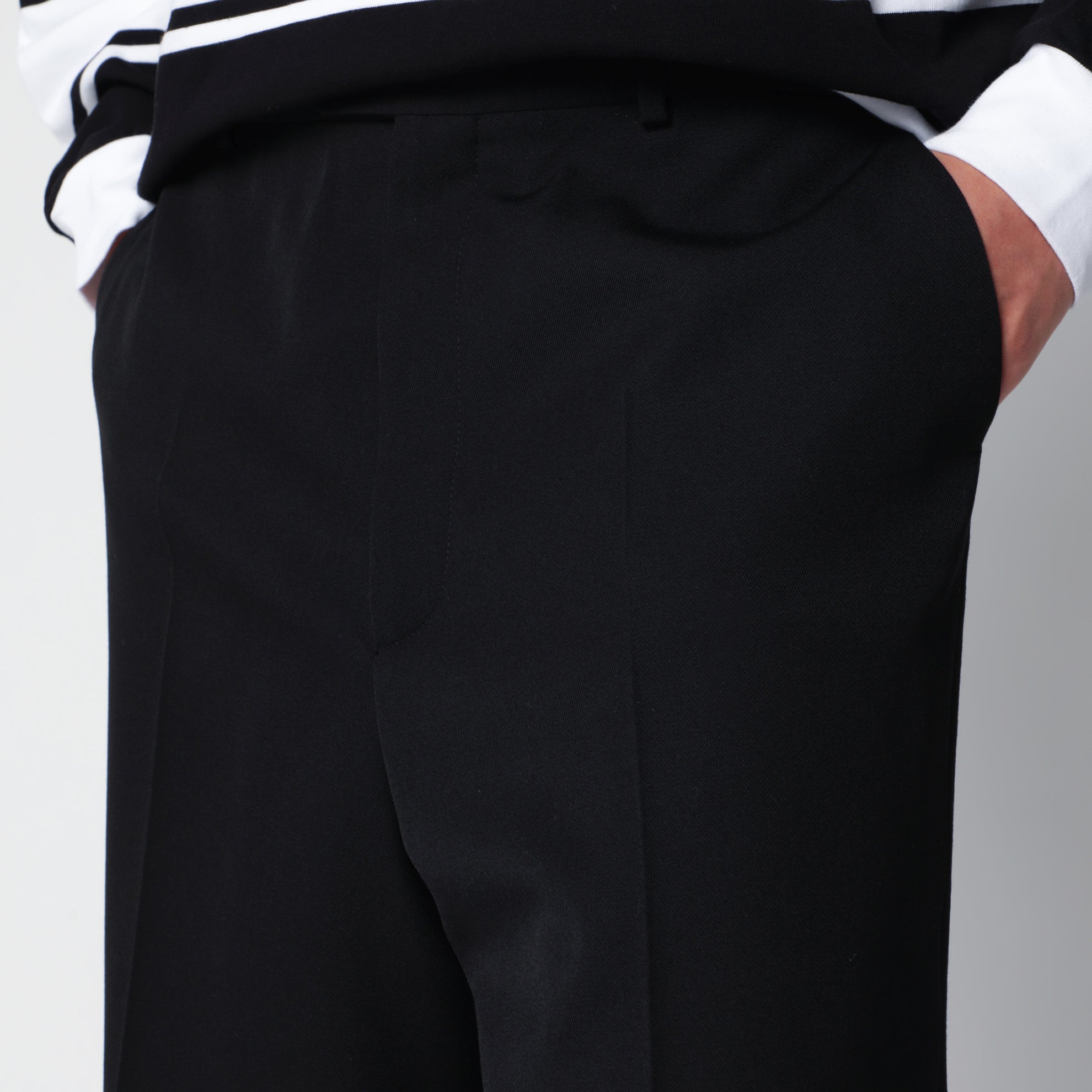 Pantaloni sartoriali ampi in twill neri