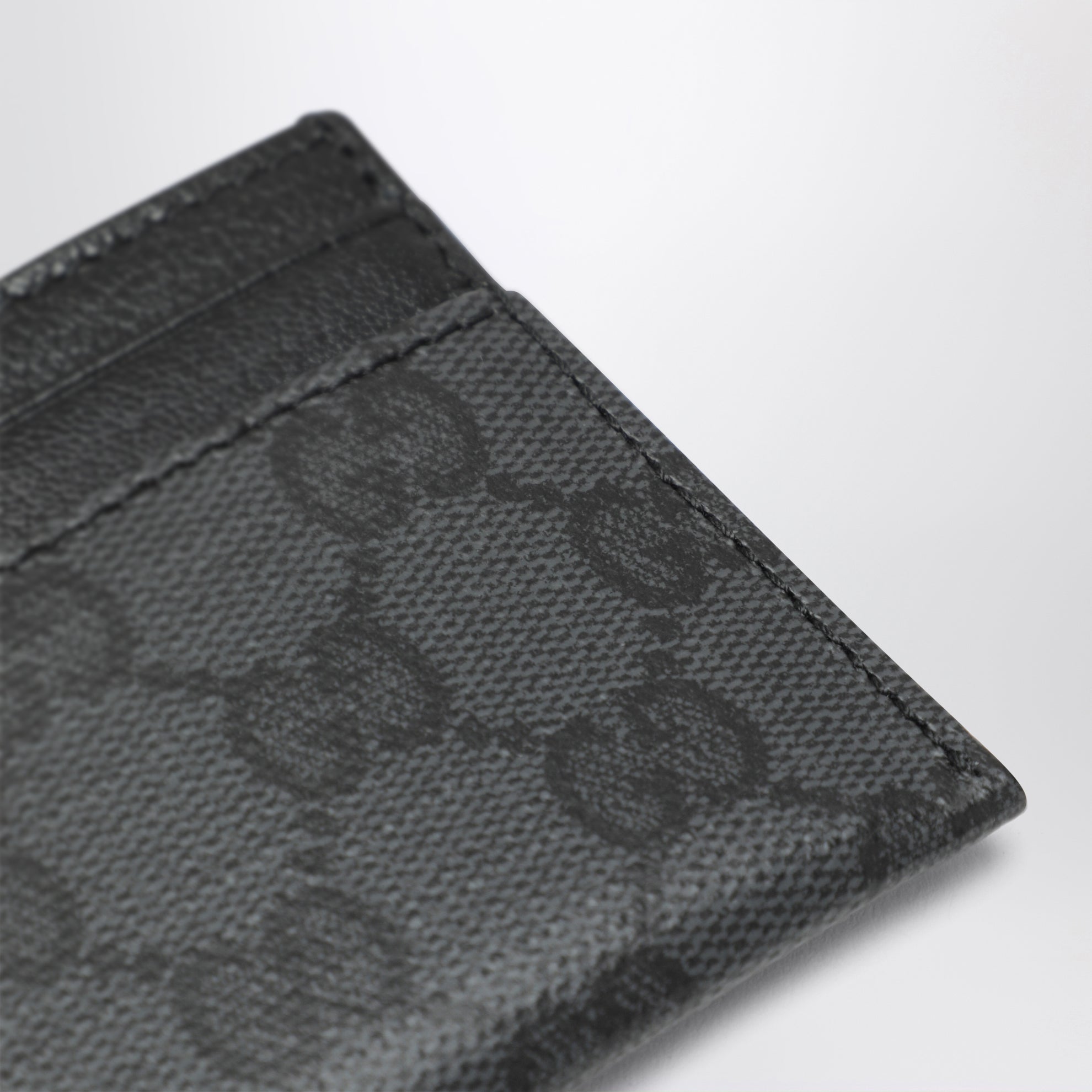 Essence Classic Kartenetui aus schwarzem GG-Canvas