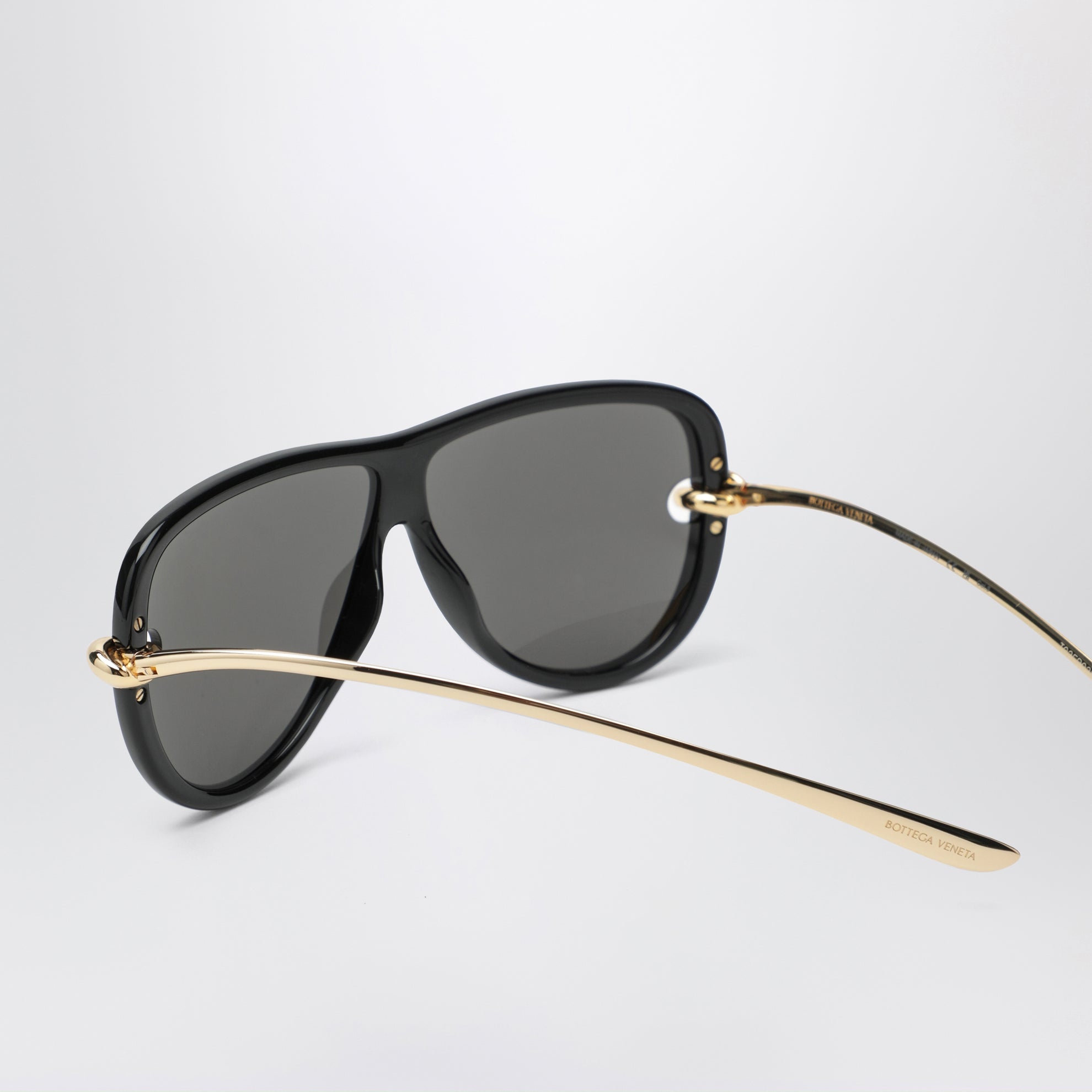 Occhiali da sole aviator Knot neri/oro