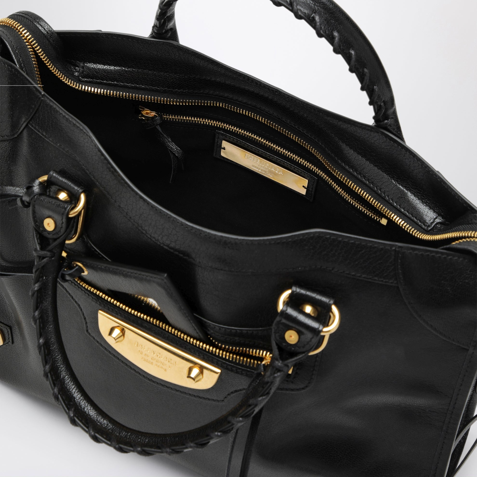 Le City Uptown Medium bag in black goatskin