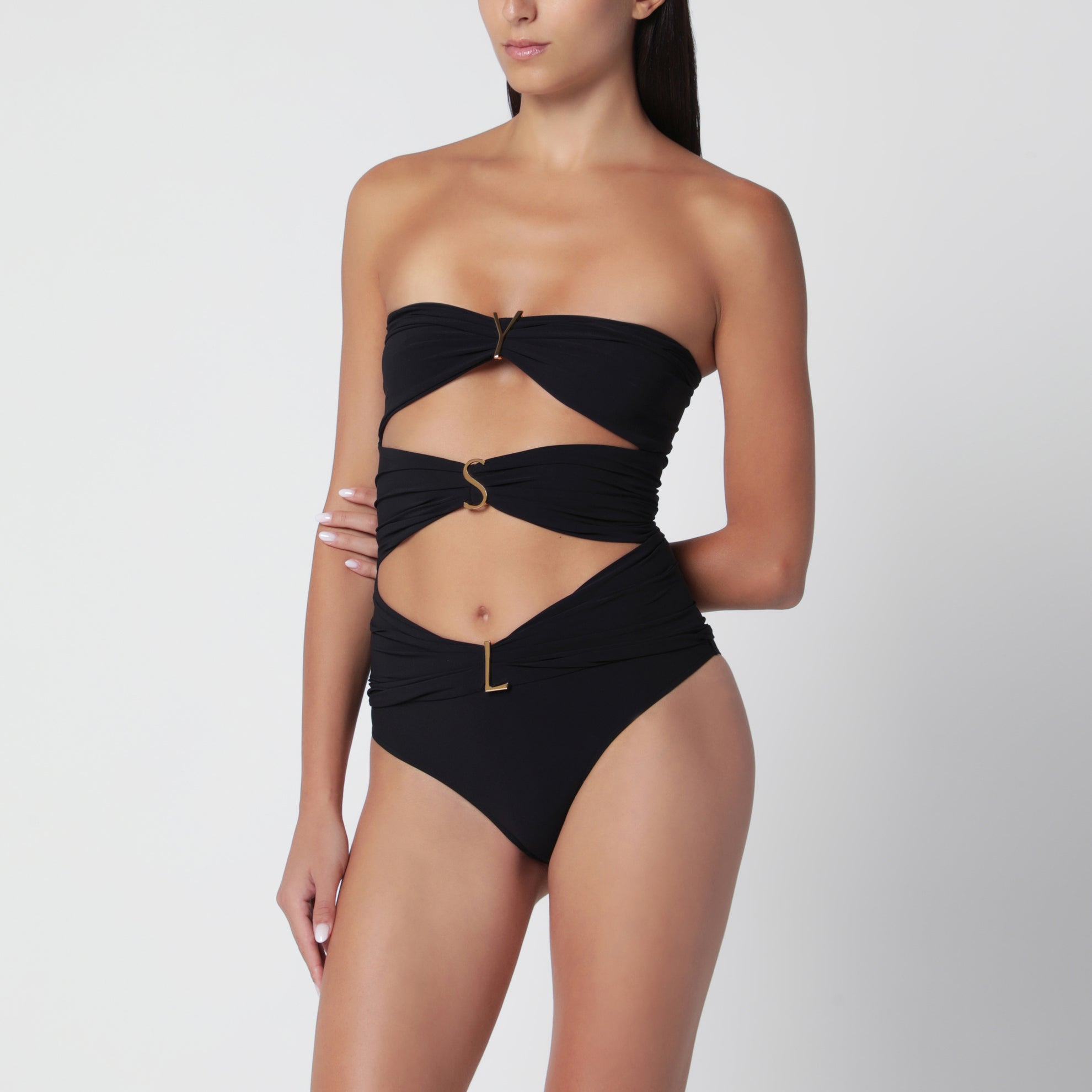 Costume intero nero con cut-out