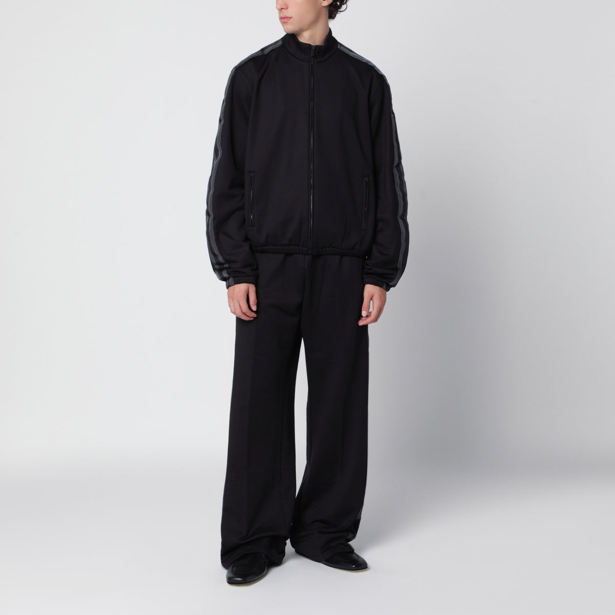 Giacca nera con zip in jersey di misto cotone
