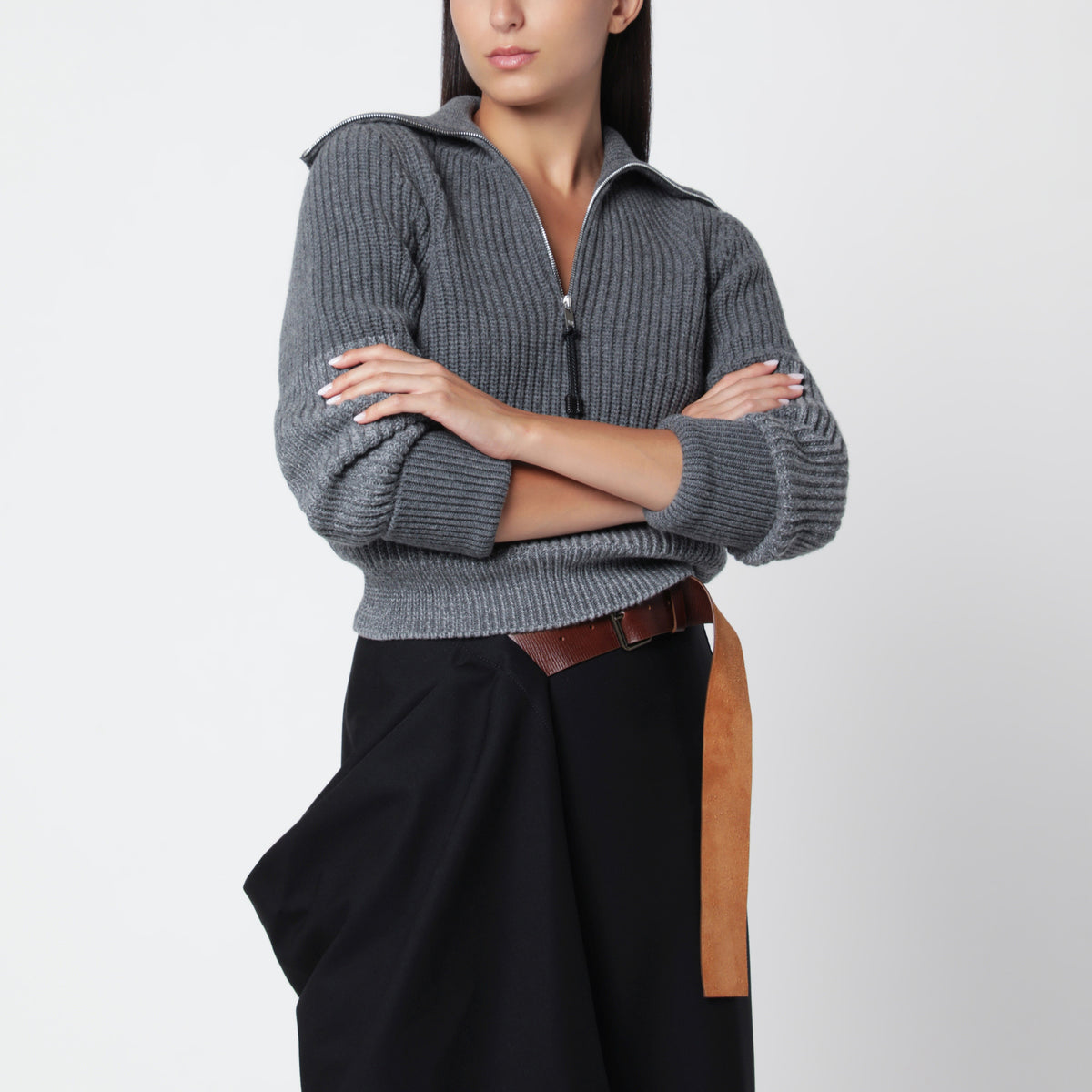 Grauer Pullover aus Wolle und Kaschmir