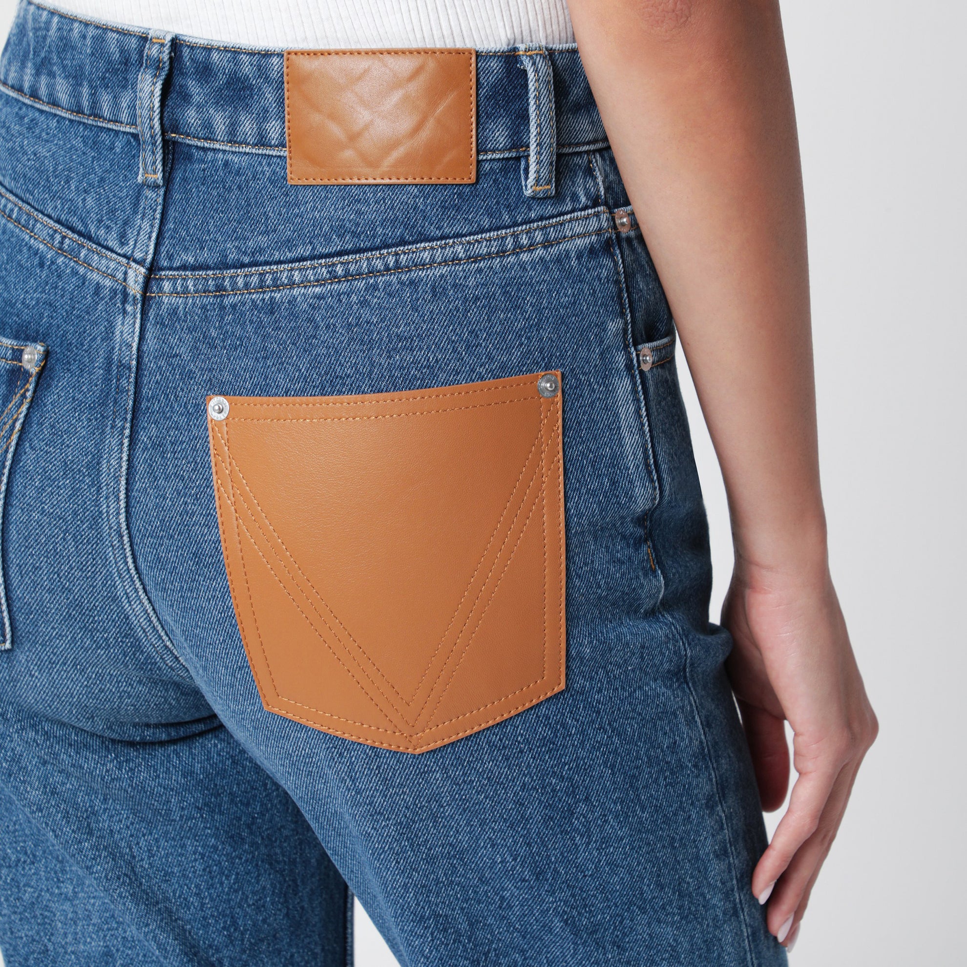 Jean avec poche en cuir, Bleu moyen