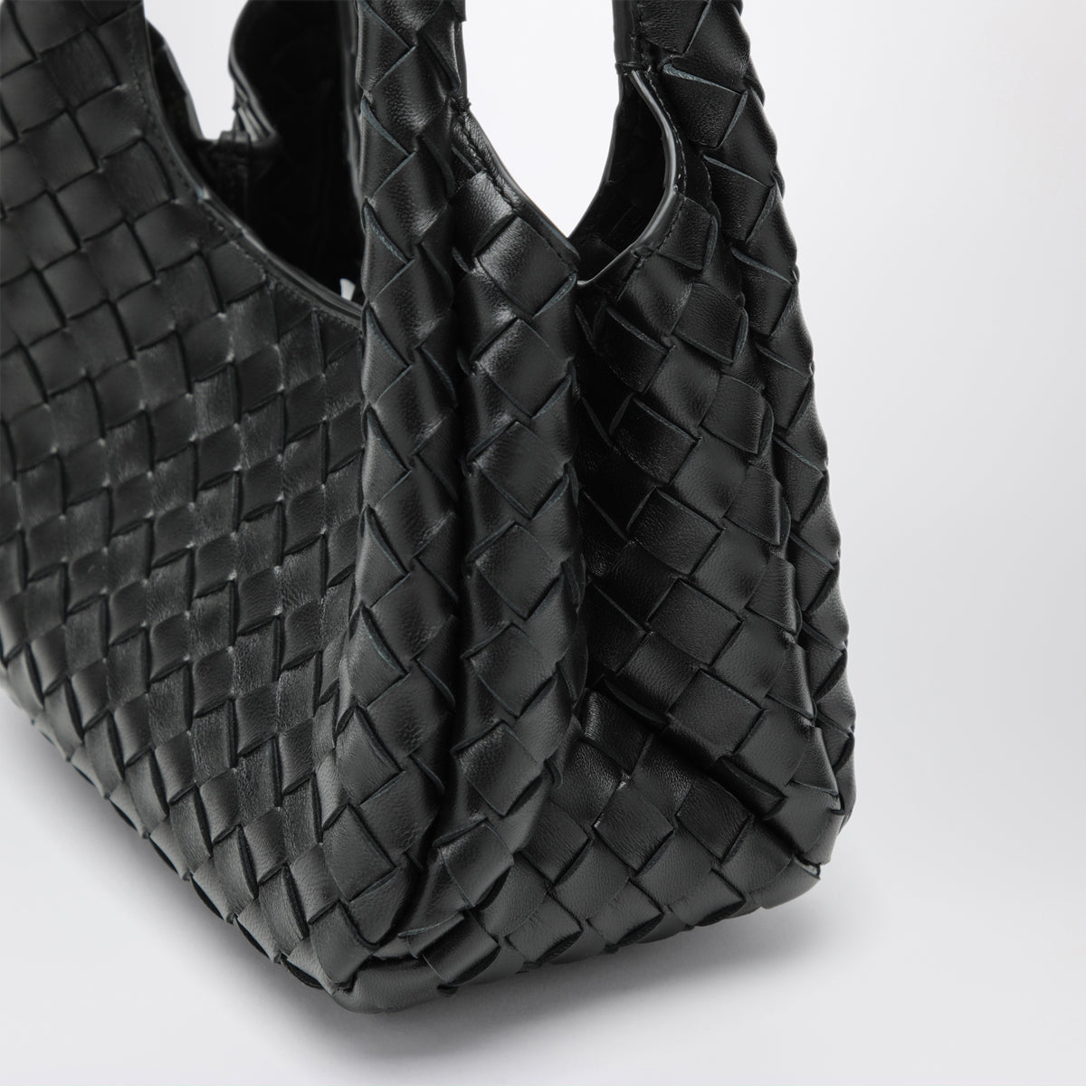 Schwarze Baby Bell Schultertasche aus Leder