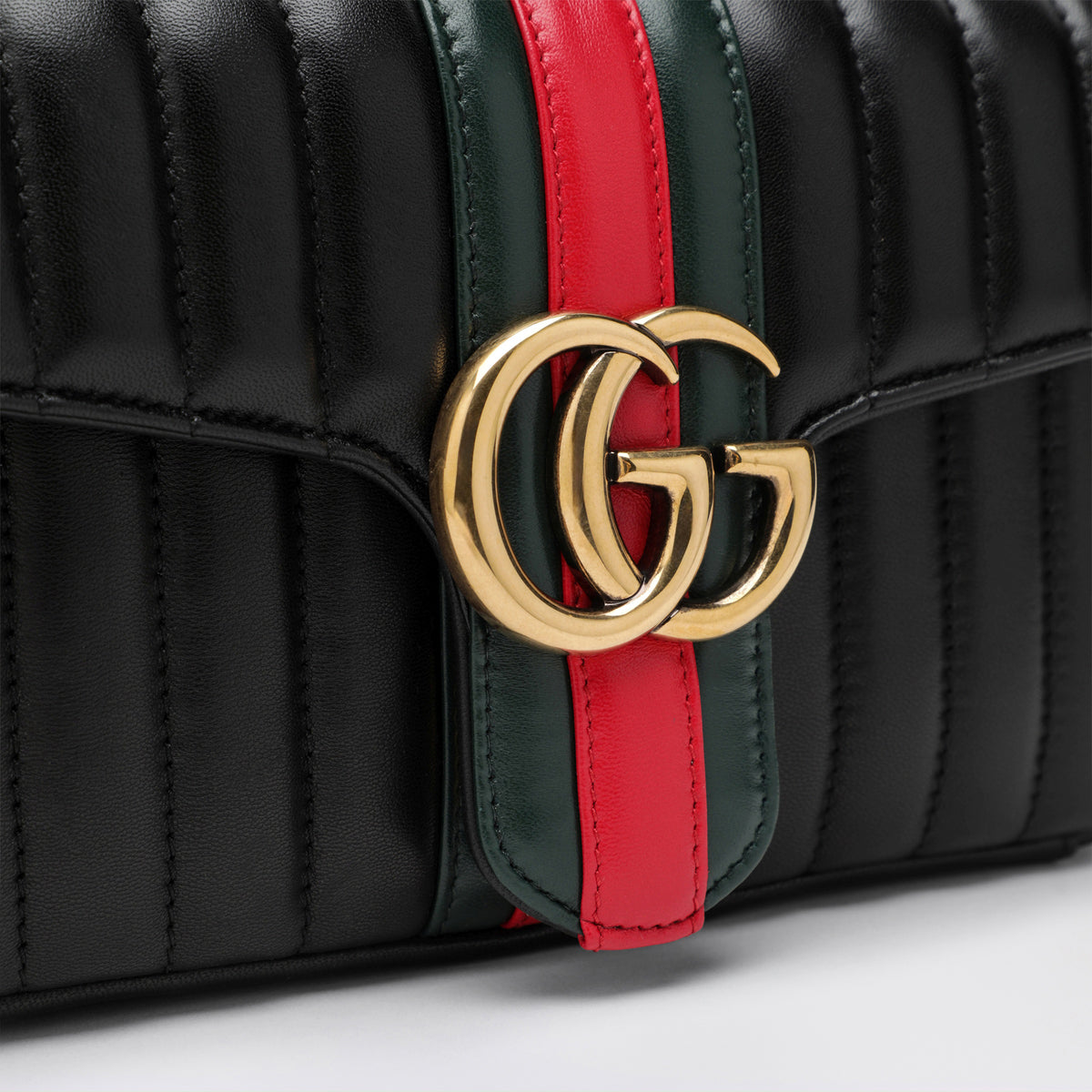 Jetset GG Marmont schwarze Nappa-Schultertasche