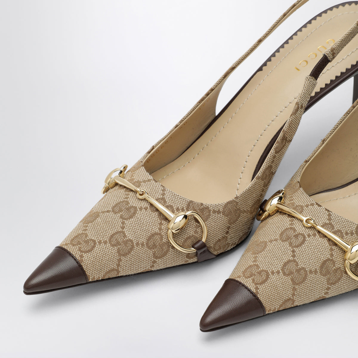 Beige Donna slingback pumps in GG fabric