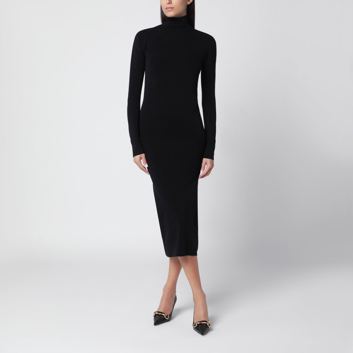 Schwarzes Midi-Rollkragenkleid