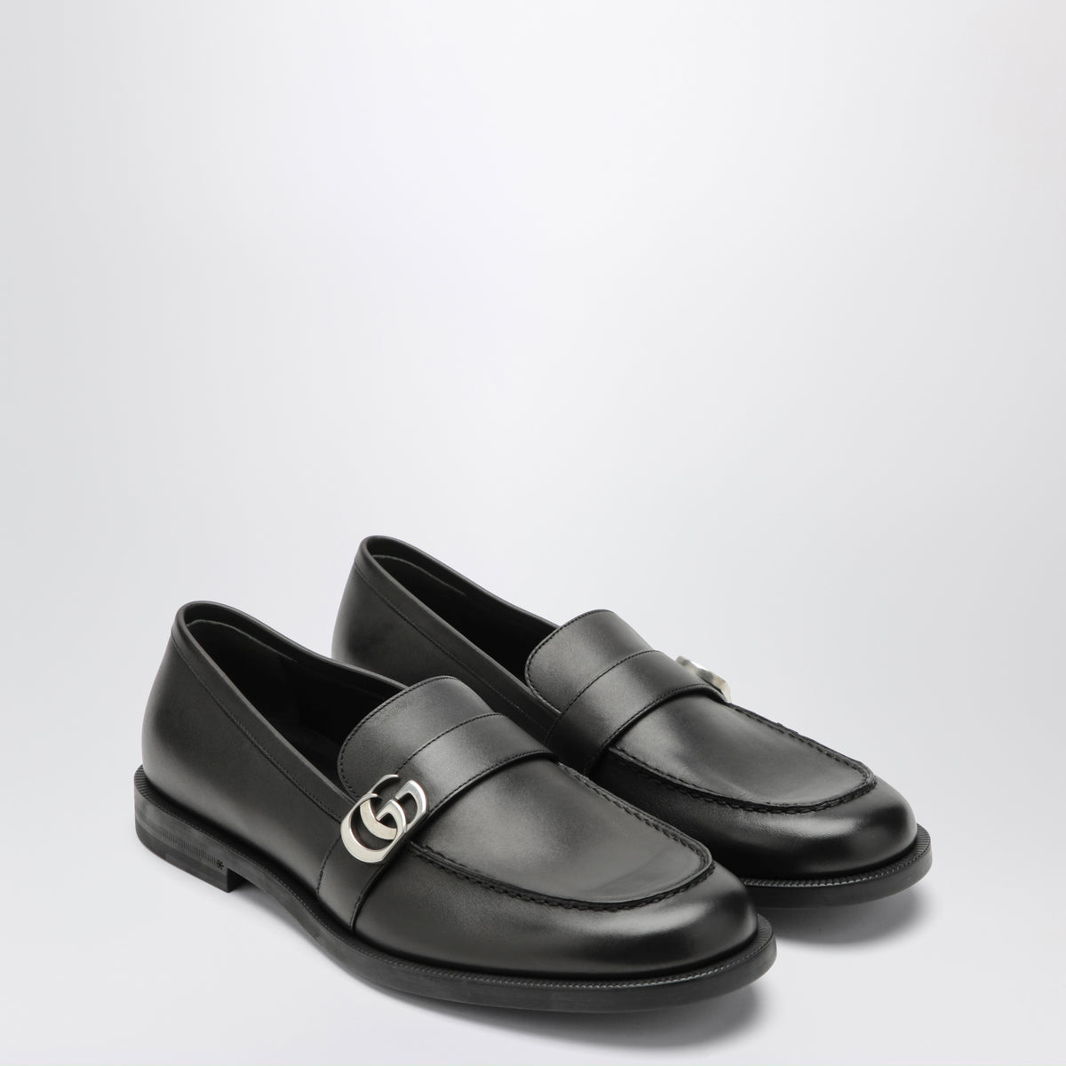 Mocassins noirs en cuir brossé avec Double G