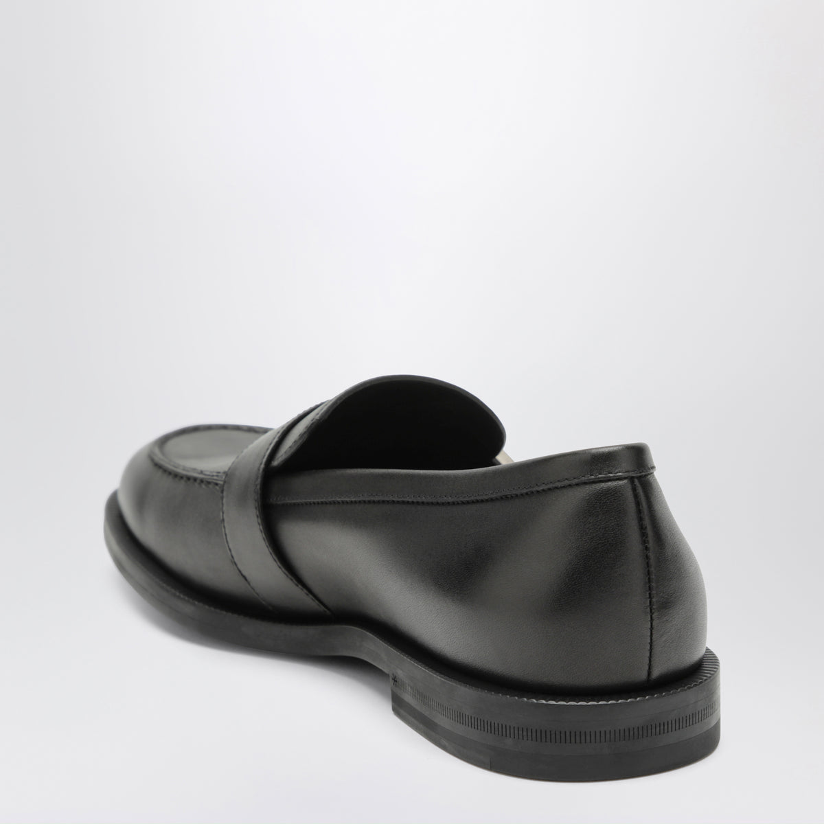 Mocassins noirs en cuir brossé avec Double G