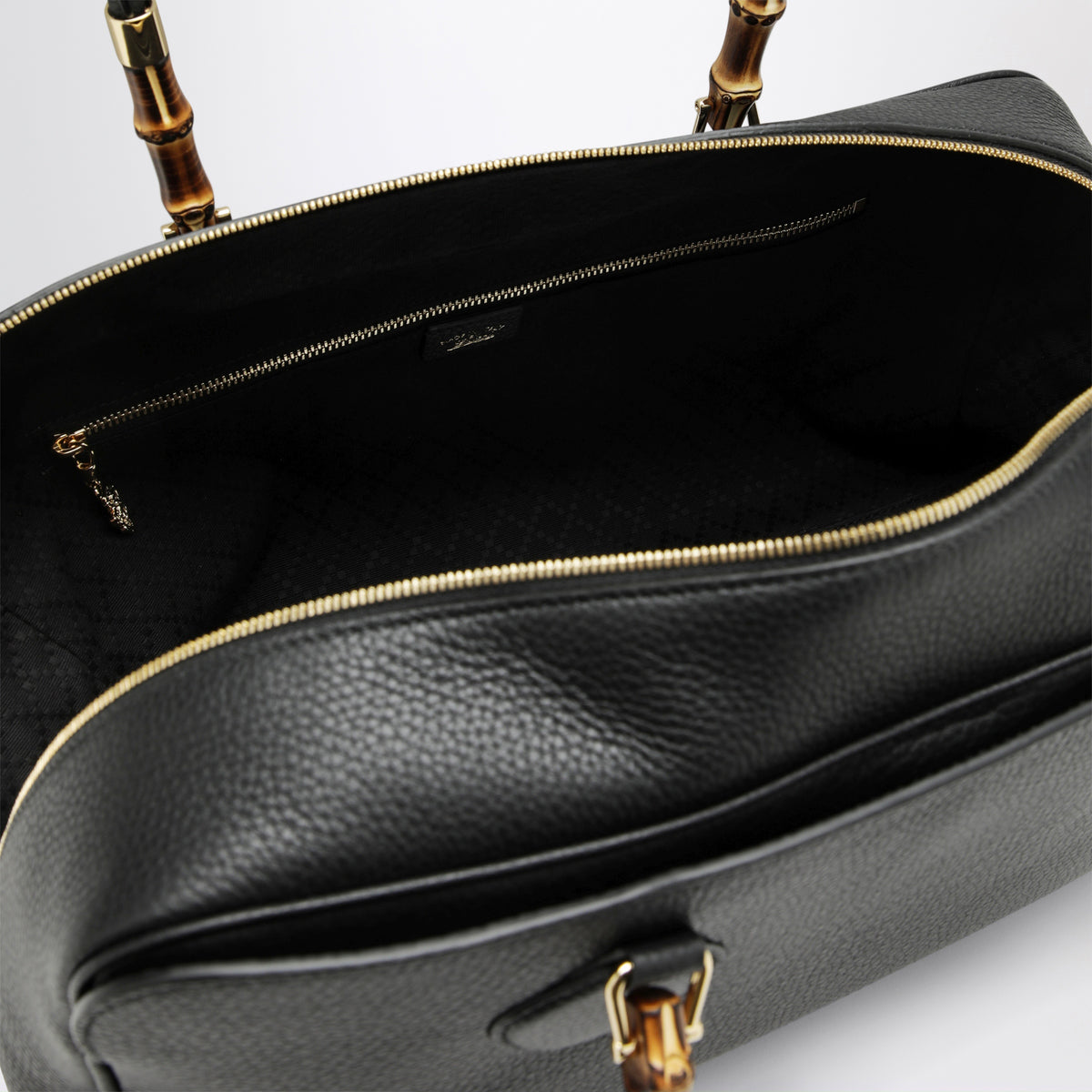 Große schwarze Bowlingtasche mit Bambus
