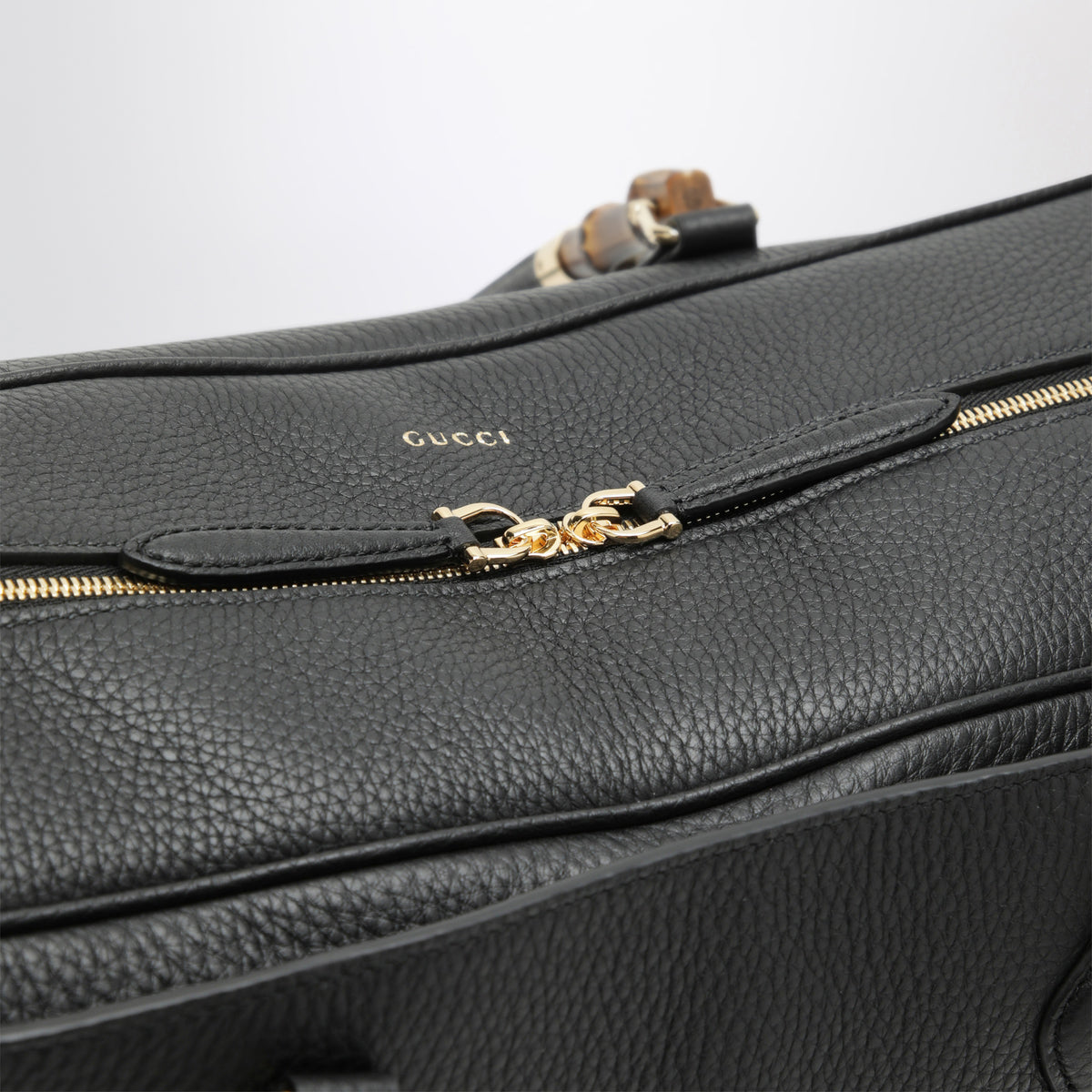 Große schwarze Bowlingtasche mit Bambus