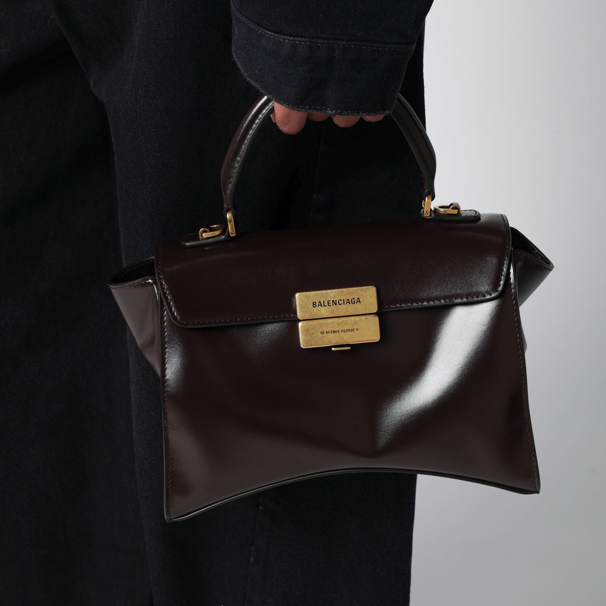 Borsa a mano Hourglass Avenue piccola color prugna