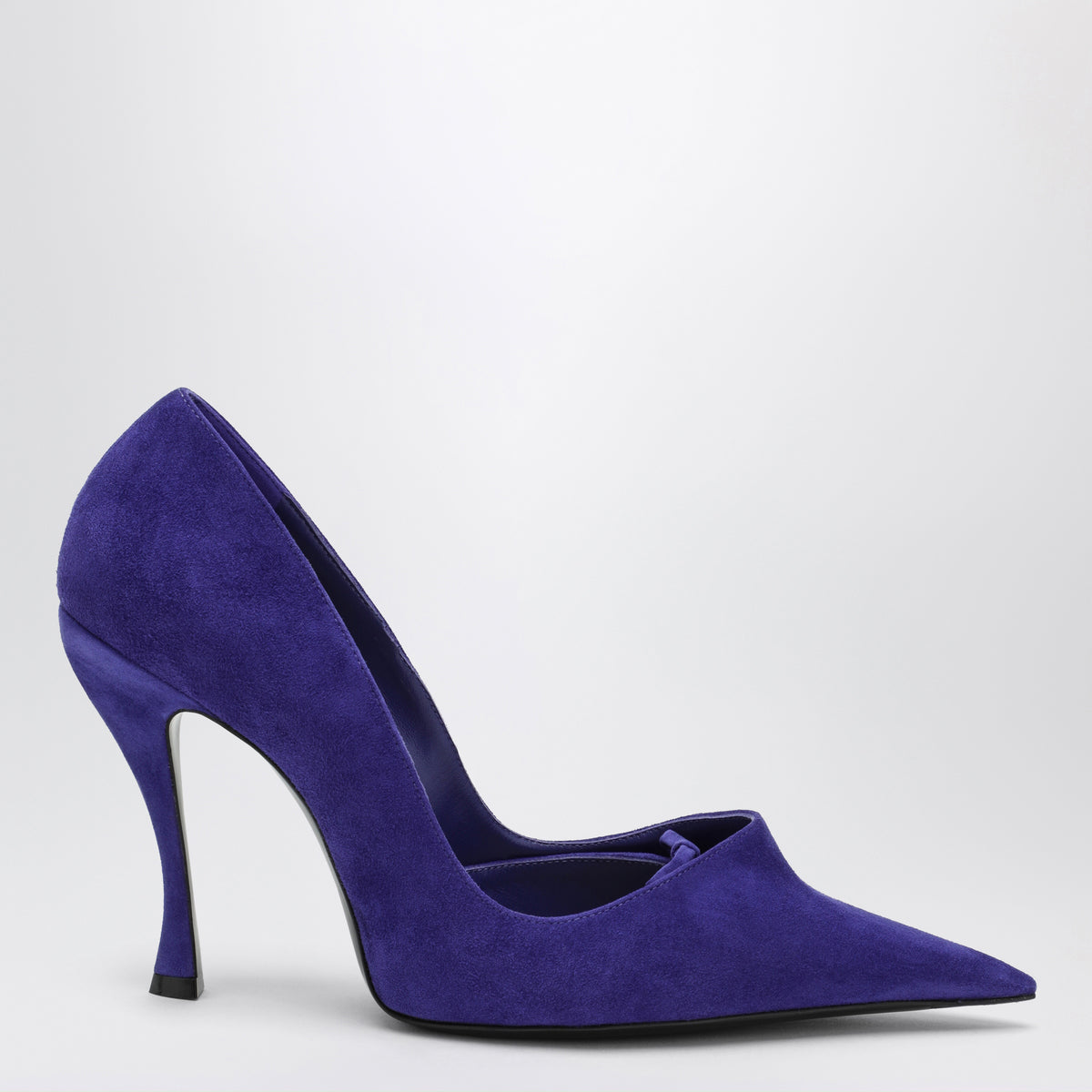 Purple Bloom décolleté in suede