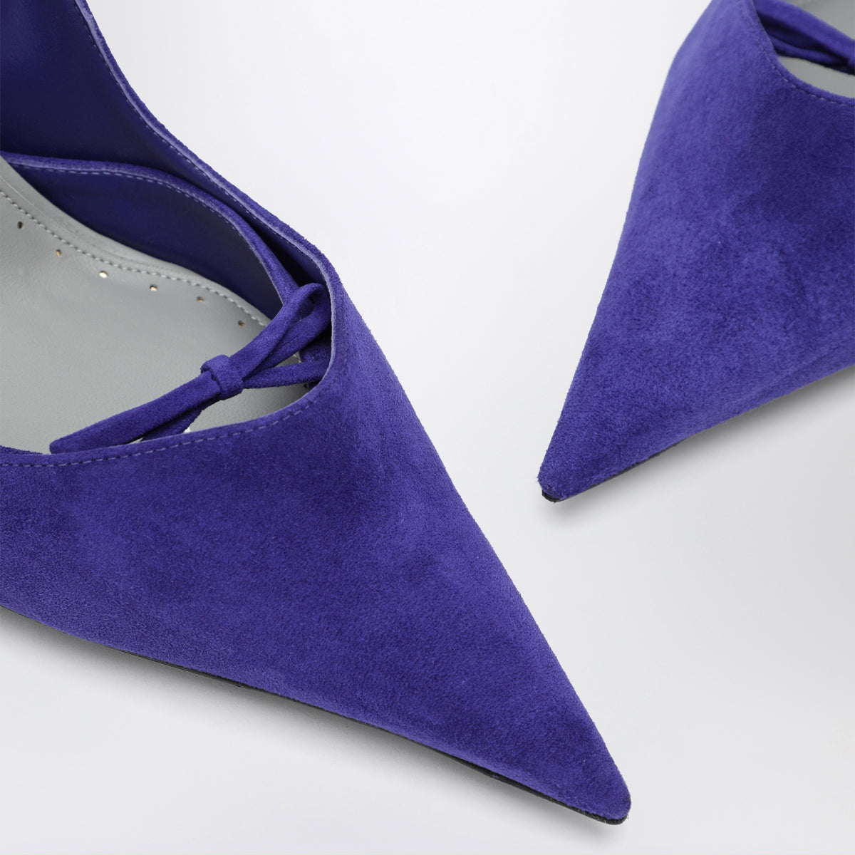 Purple Bloom décolleté in suede