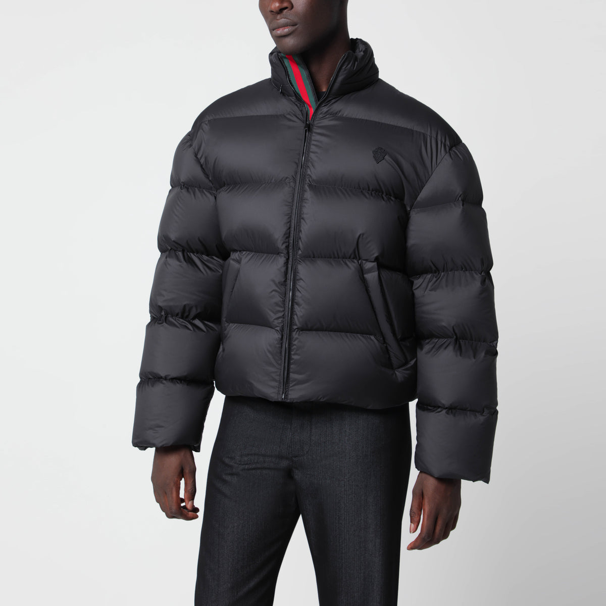 Piumino imbottito con zip nero