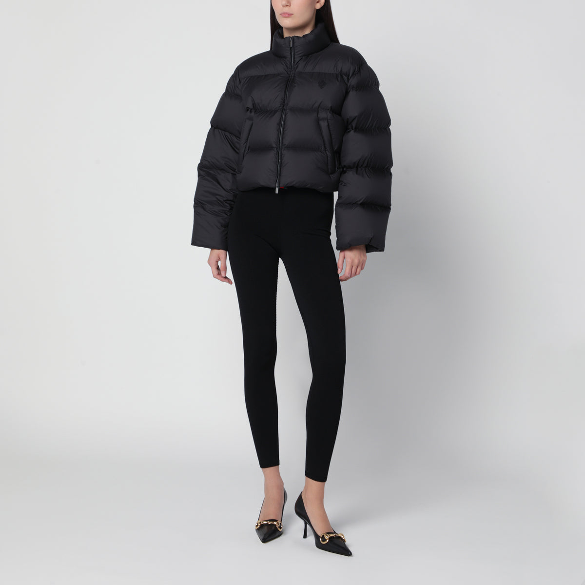 Piumino imbottito cropped con zip nero
