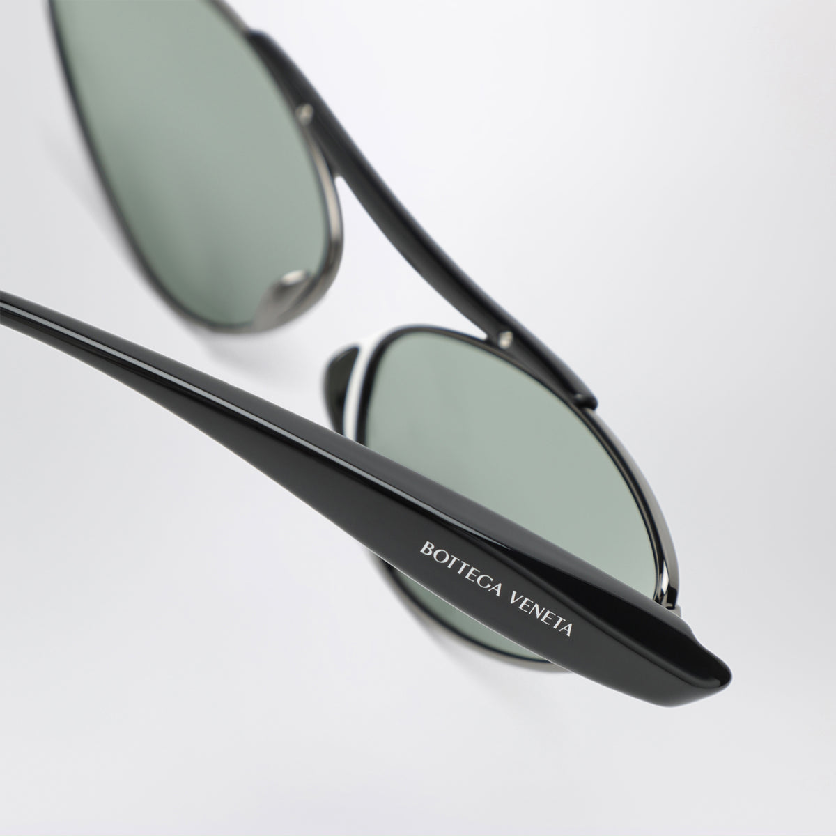 Lunettes de soleil ovales noires/vertes en acétate