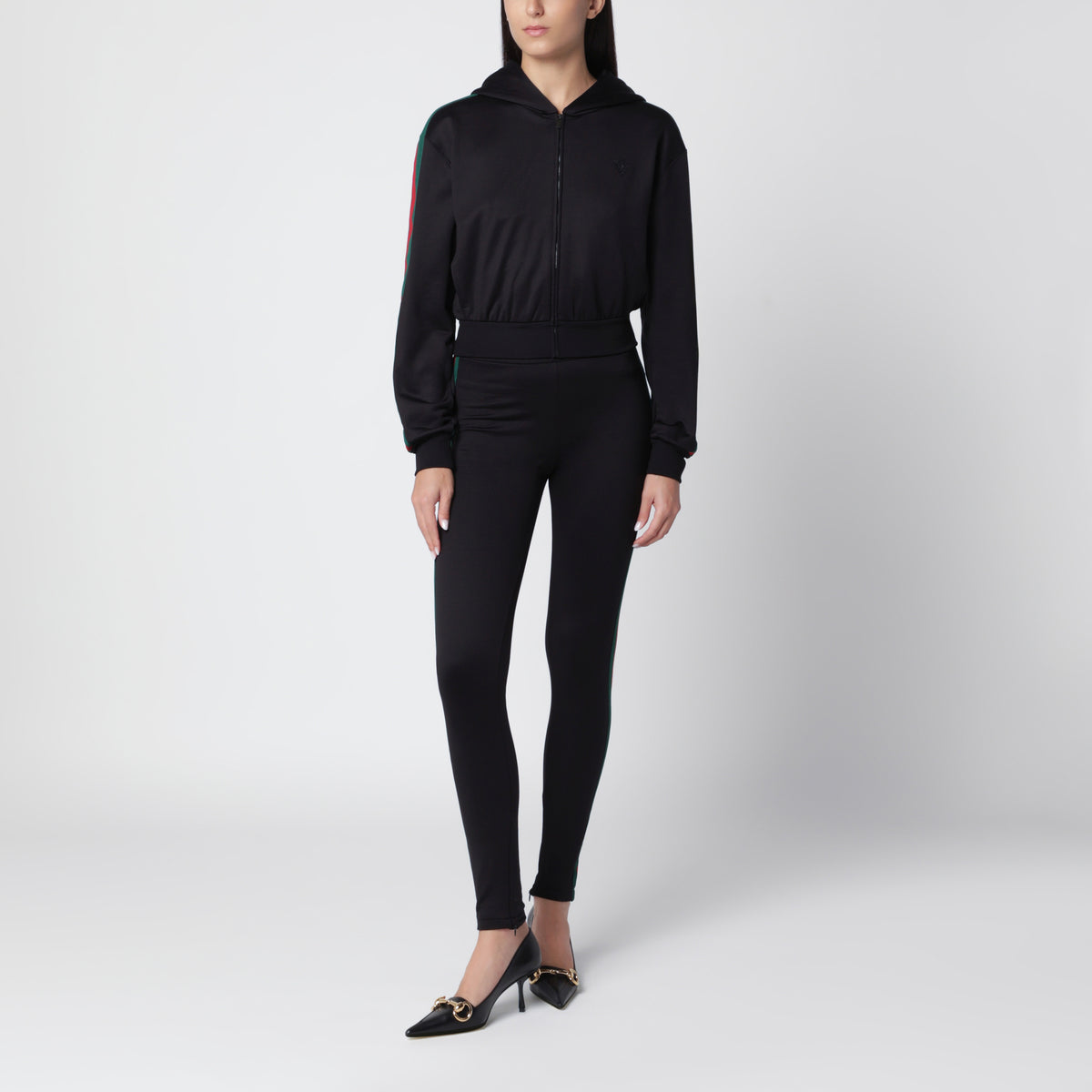 Felpa con zip cropped nera in misto cotone