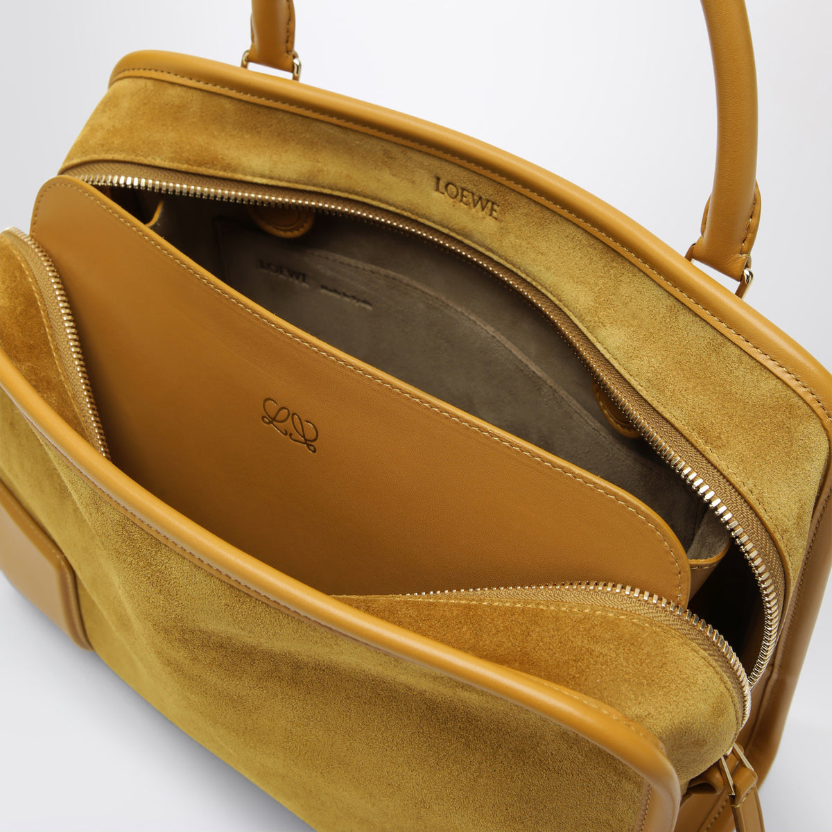 Borsa Amazona 180 media color ocra in pelle scamosciata