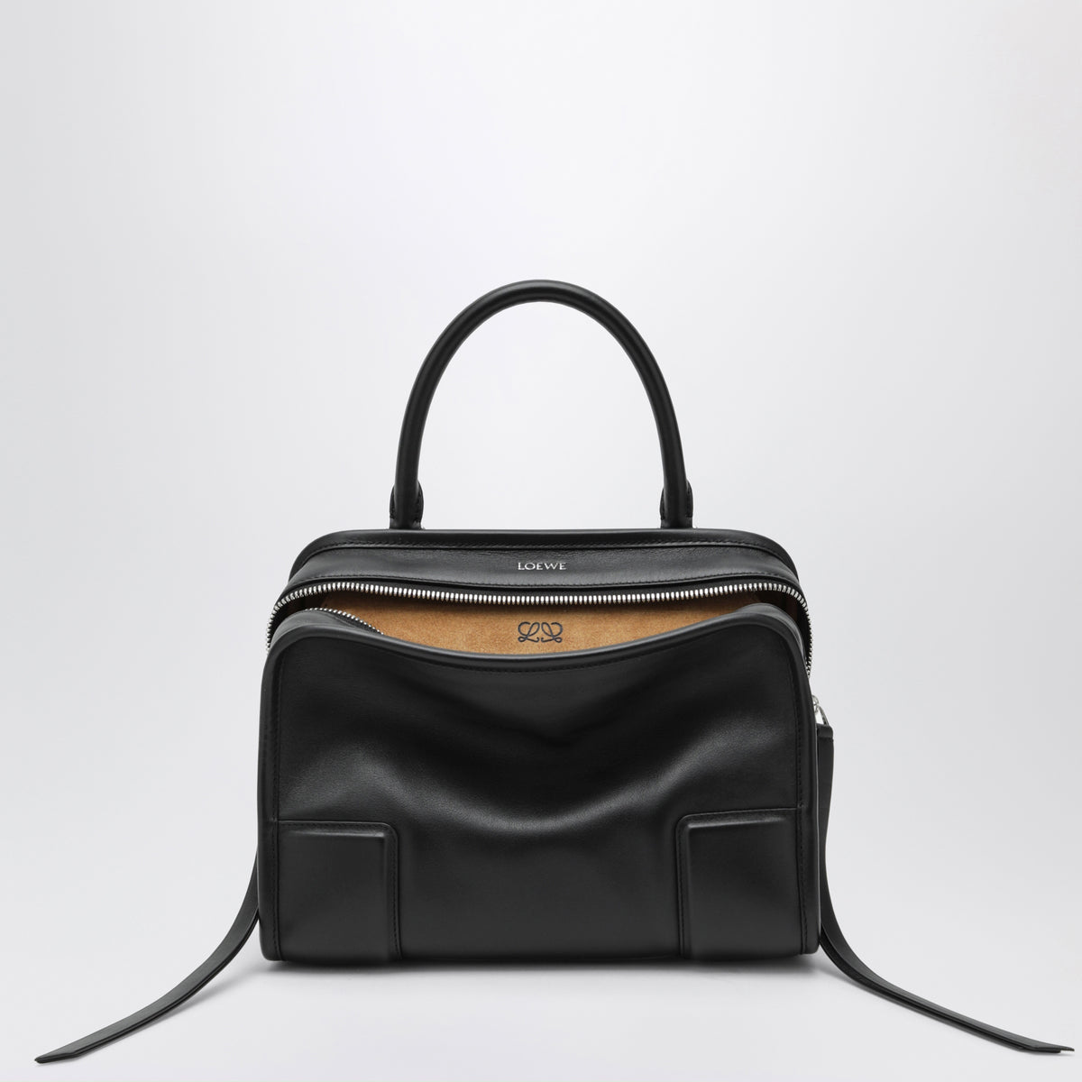 Small black Amazona 180 bag