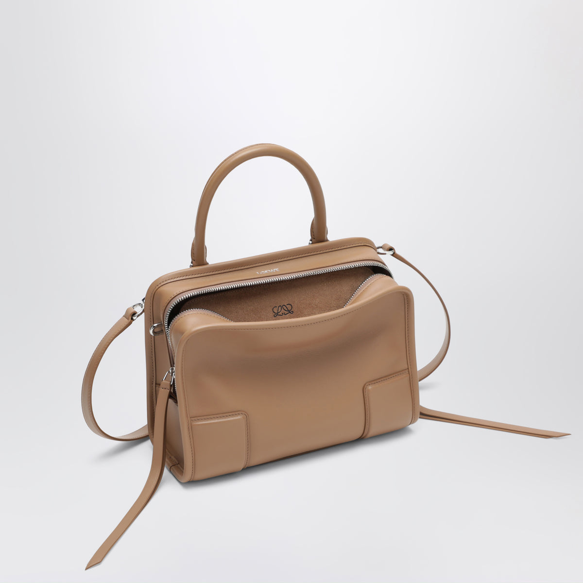 Kleine Amazona 180 Tasche in Mocha