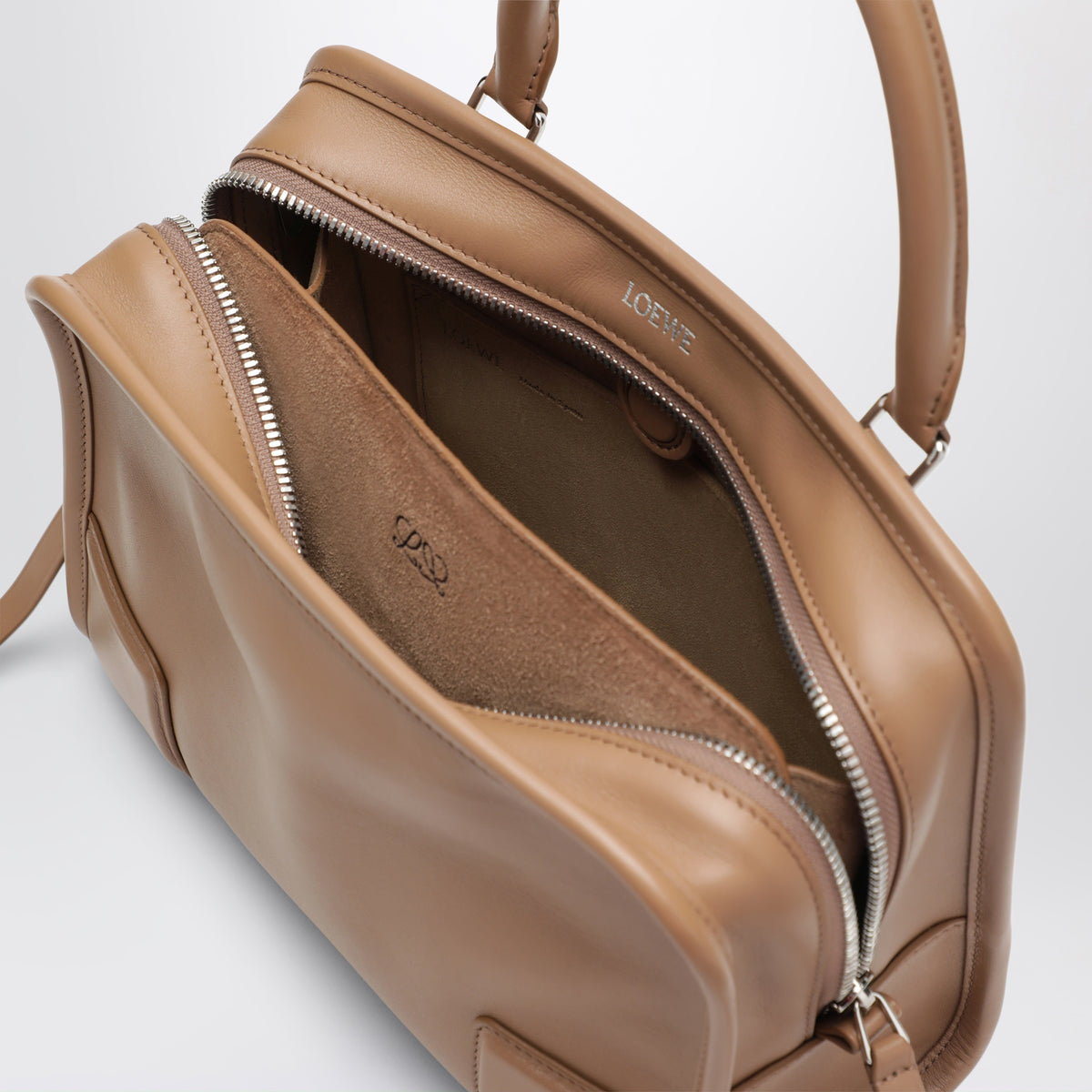 Kleine Amazona 180 Tasche in Mocha