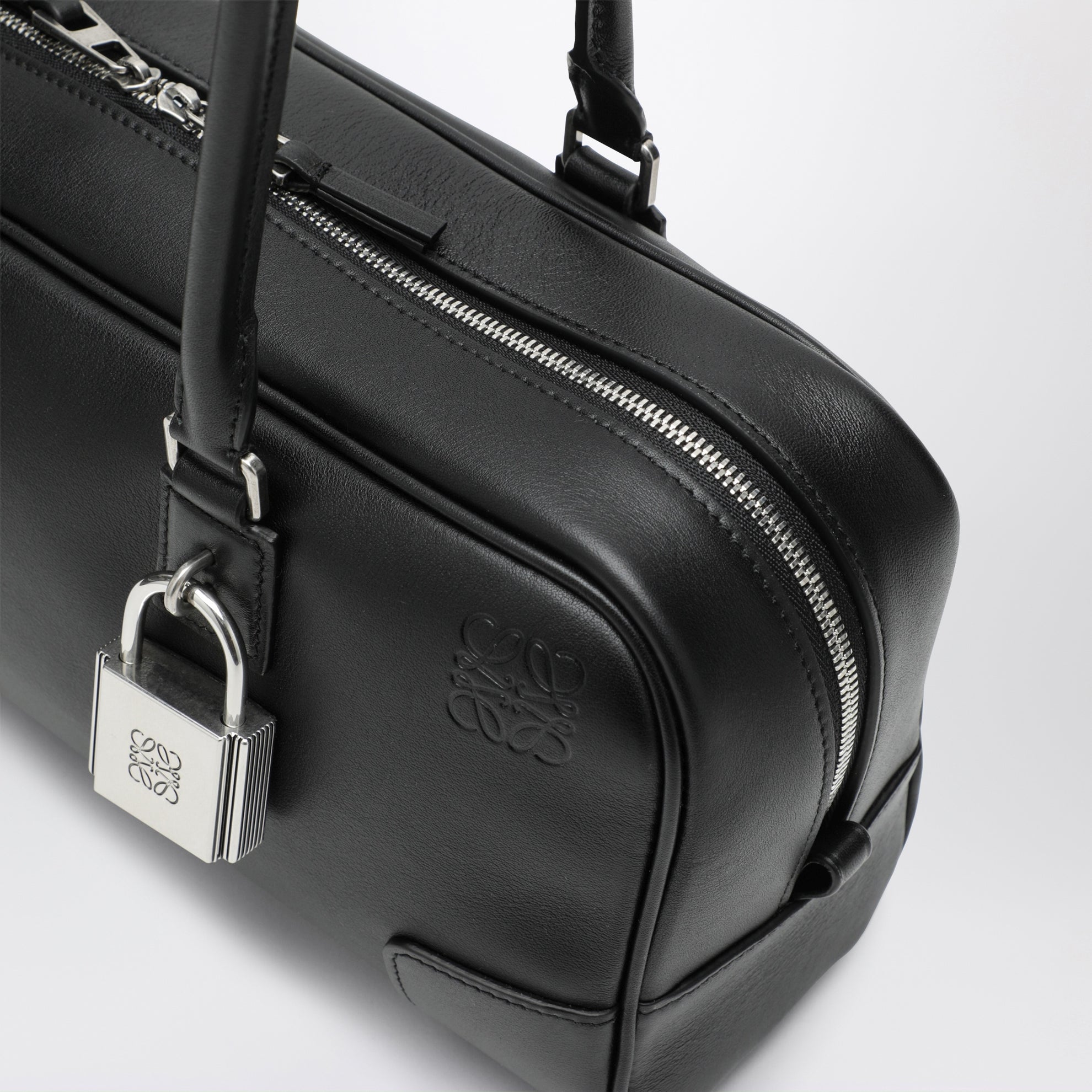 Borsa Amazona 31 Cropped in pelle lucida nera