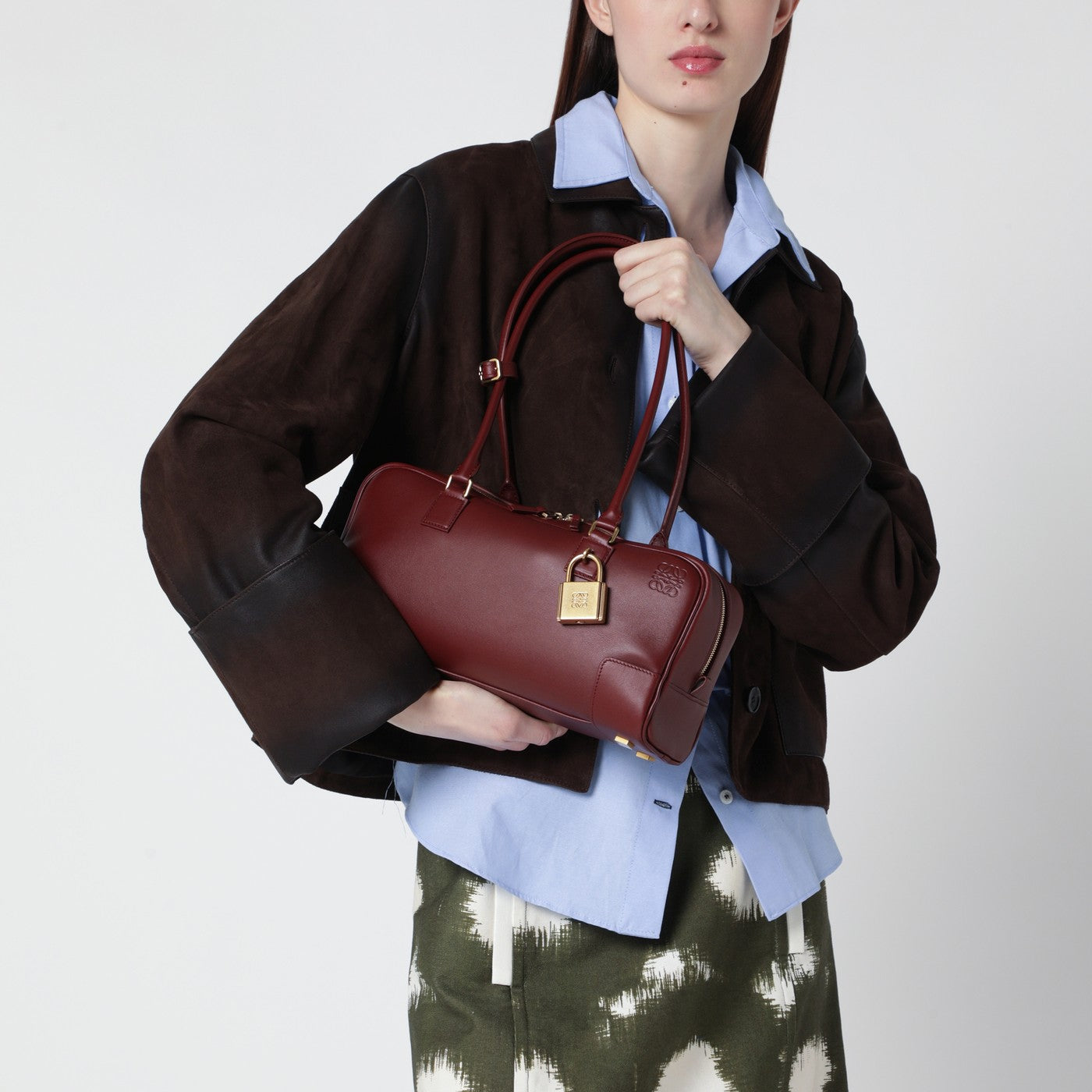 Tasche Amazona 31 Cropped aus mahagonibraunem Glanzleder