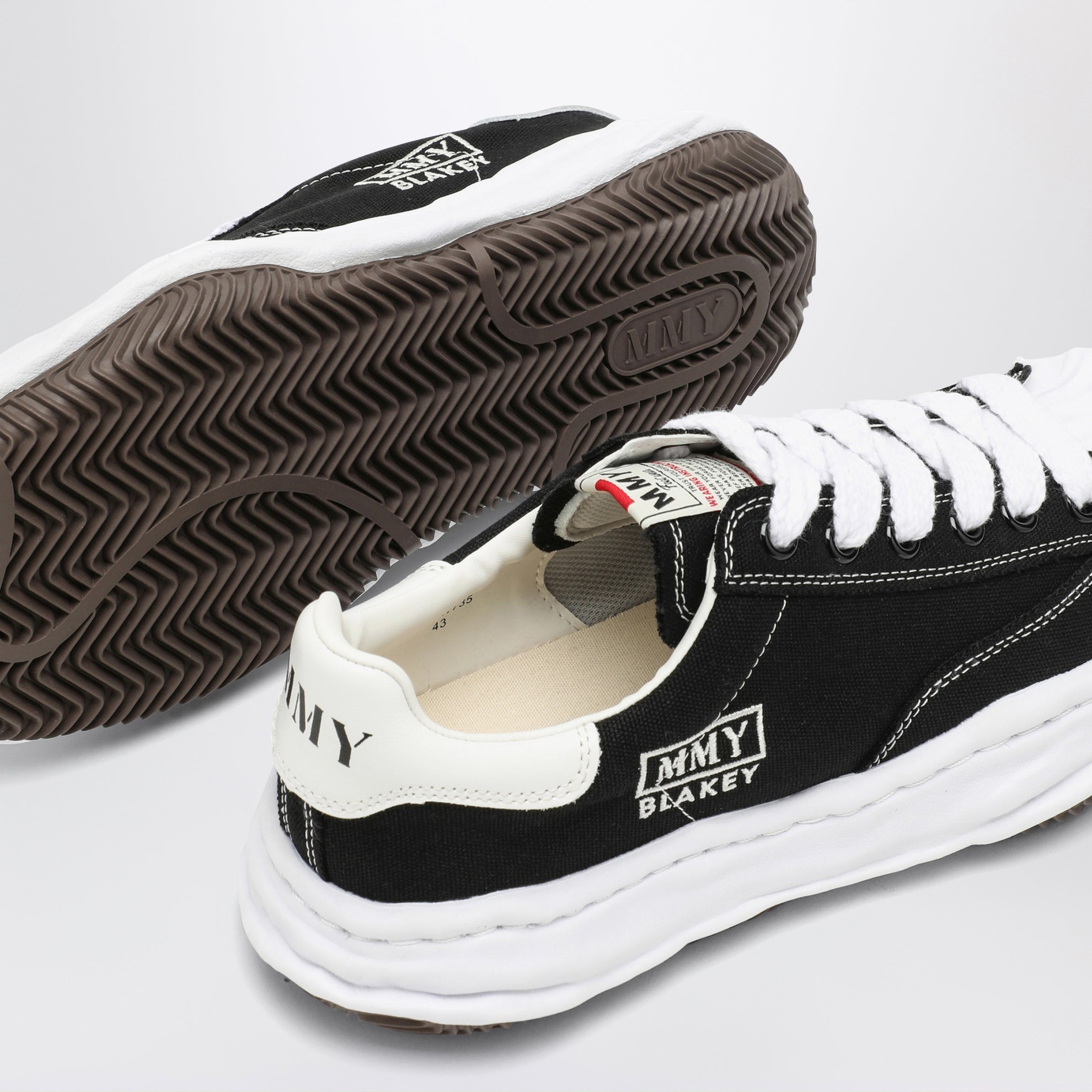 Black Blakey Low canvas Sneakers