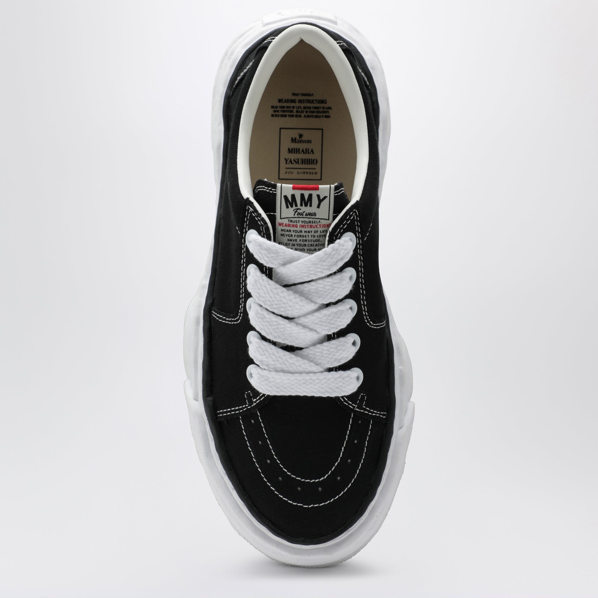 Eric sneakers in black canvas