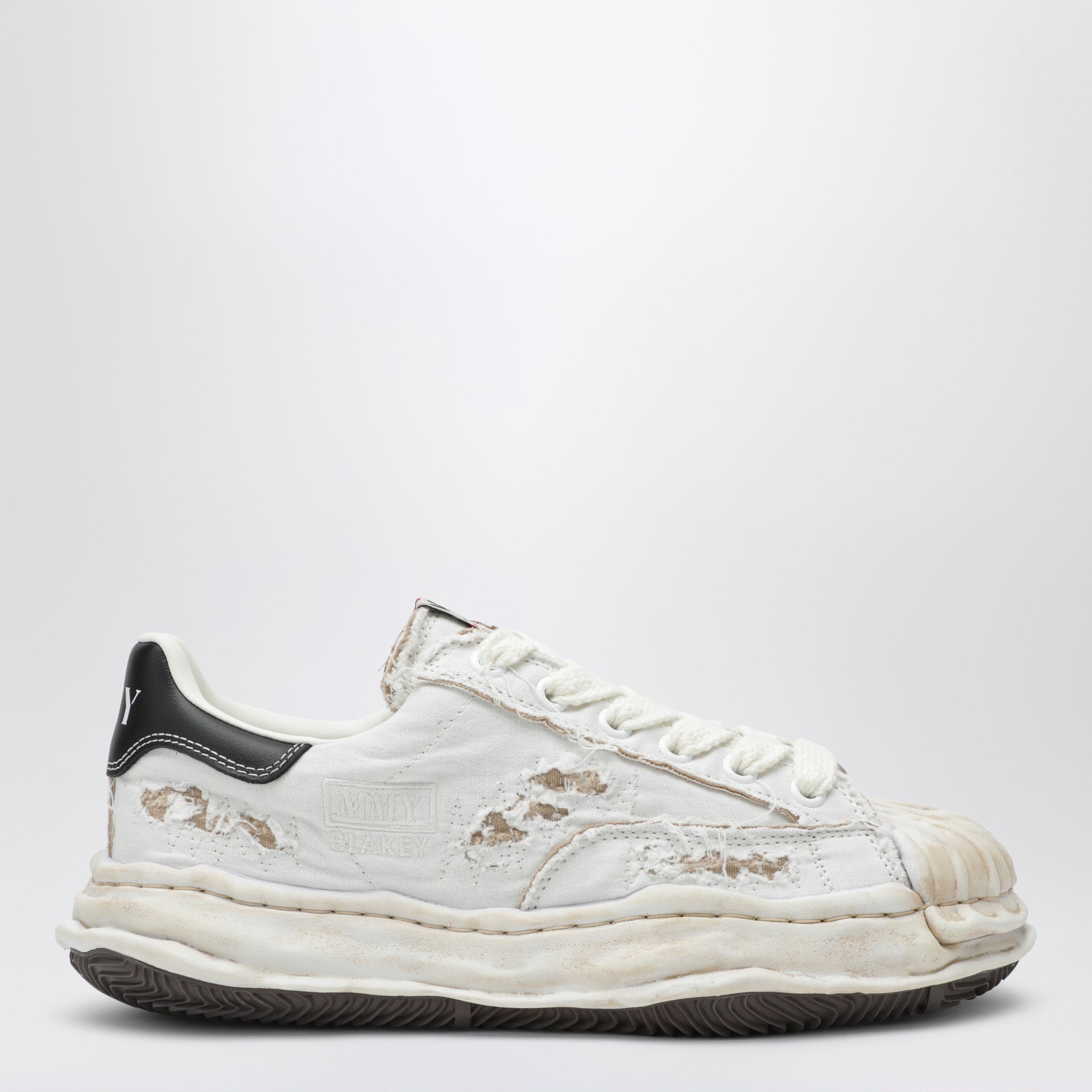 Blakey Sneaker aus weißem Canvas im Used-Look