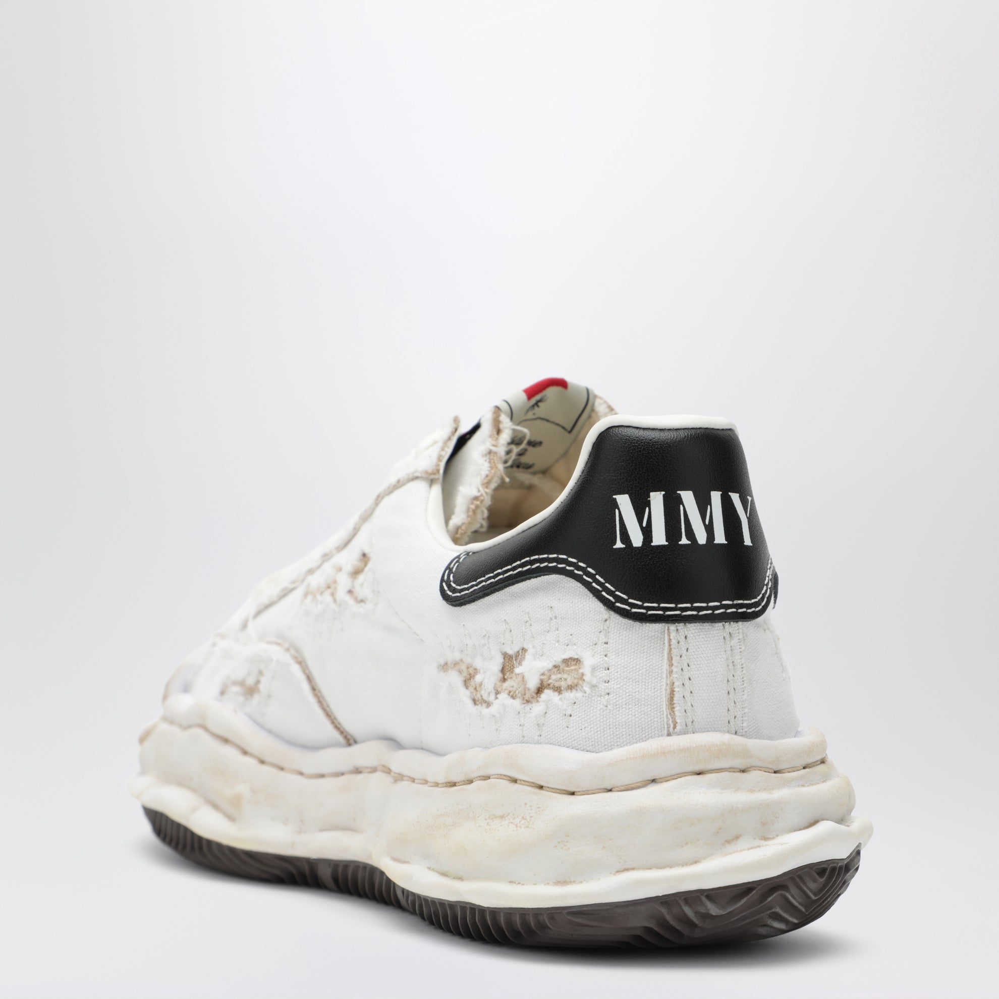Blakey Sneaker aus weißem Canvas im Used-Look