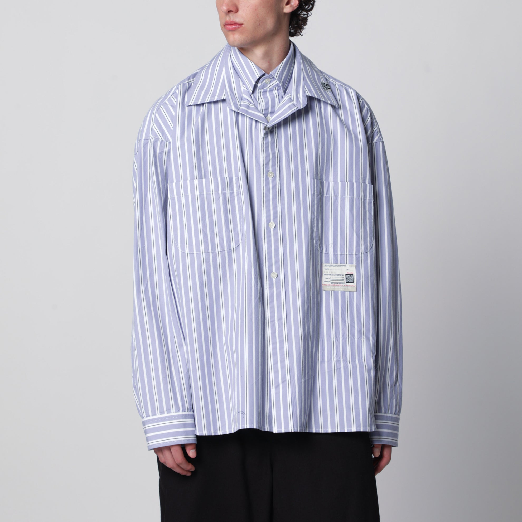 Camicia doppio strato in cotone azzurra a righe