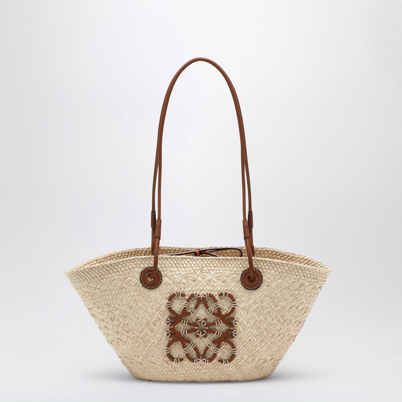 Anagram Basket small bag in Iraca palm