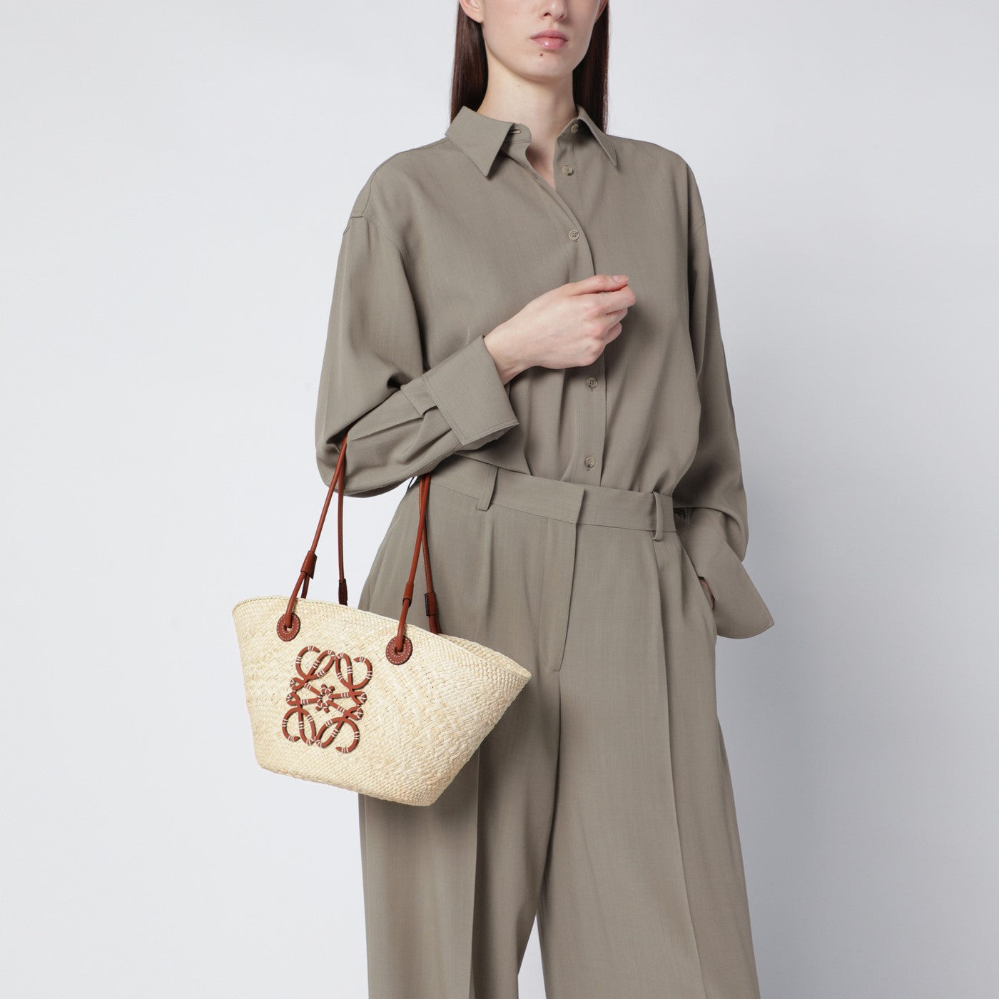 Anagram Basket small bag in Iraca palm