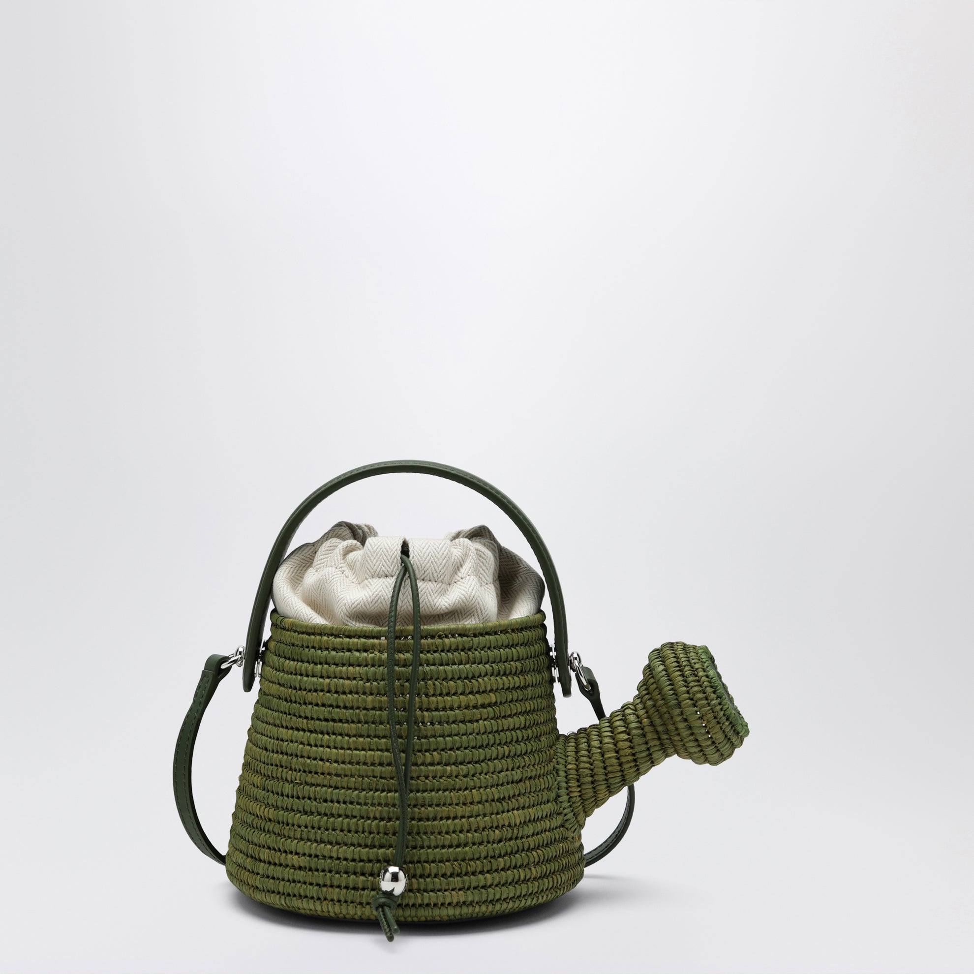 Grüner Beutel aus Raffia und Kalbsleder
