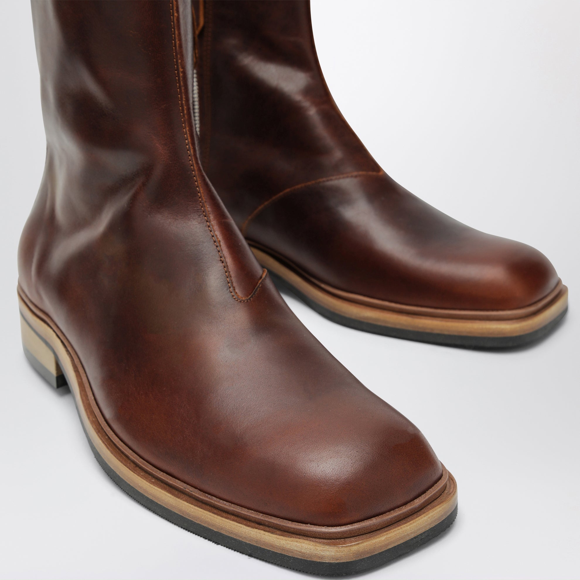 Daimono Stiefel aus whiskyfarbenem Kalbsleder
