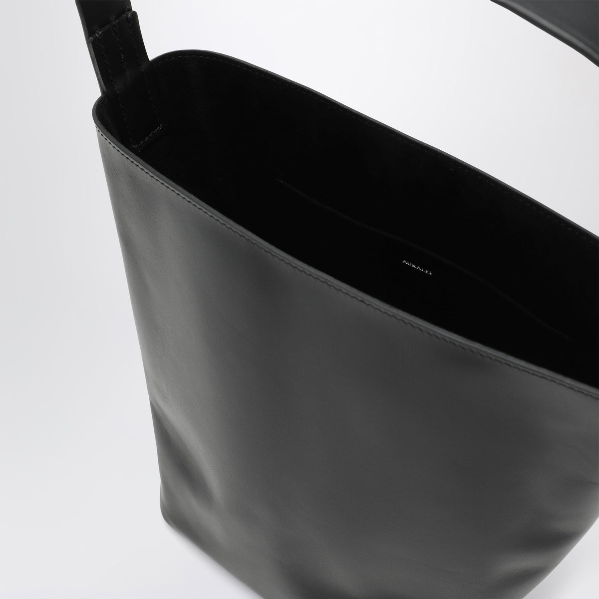 Black S shoulder bag in cow leather