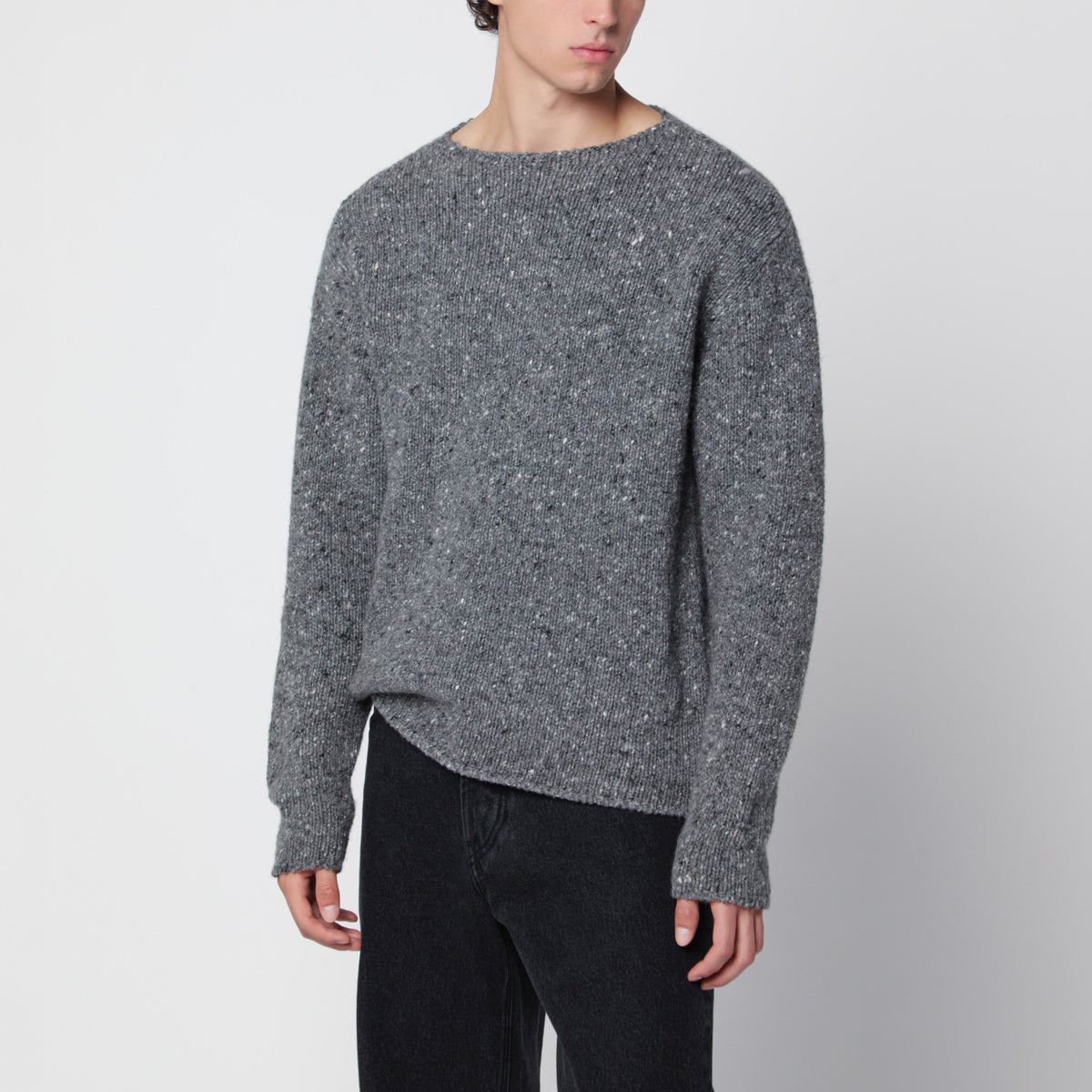 Maglia girocollo grigio antracite in lana