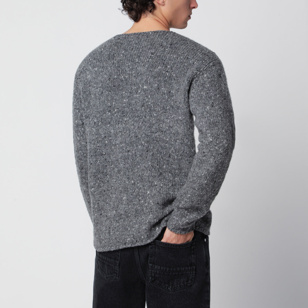 Maglia girocollo grigio antracite in lana