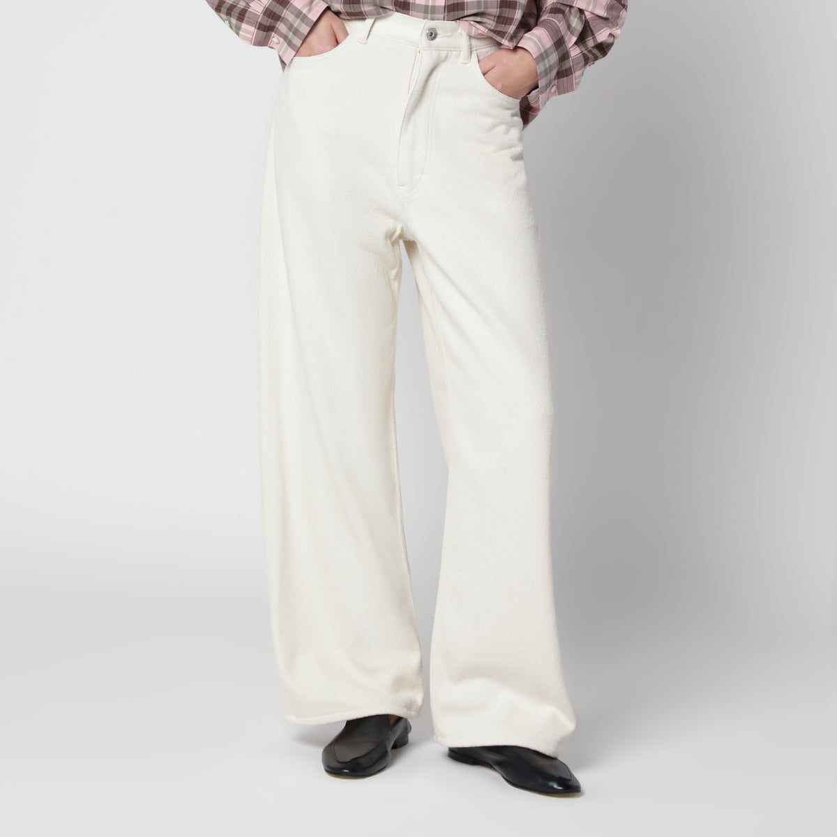 Pantaloni ampi avorio in denim di seta