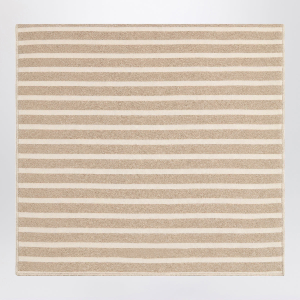 Couverture beige à rayures en mélange de coton