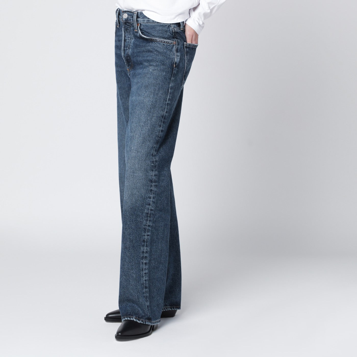 Jean bleu en denim régénéré
