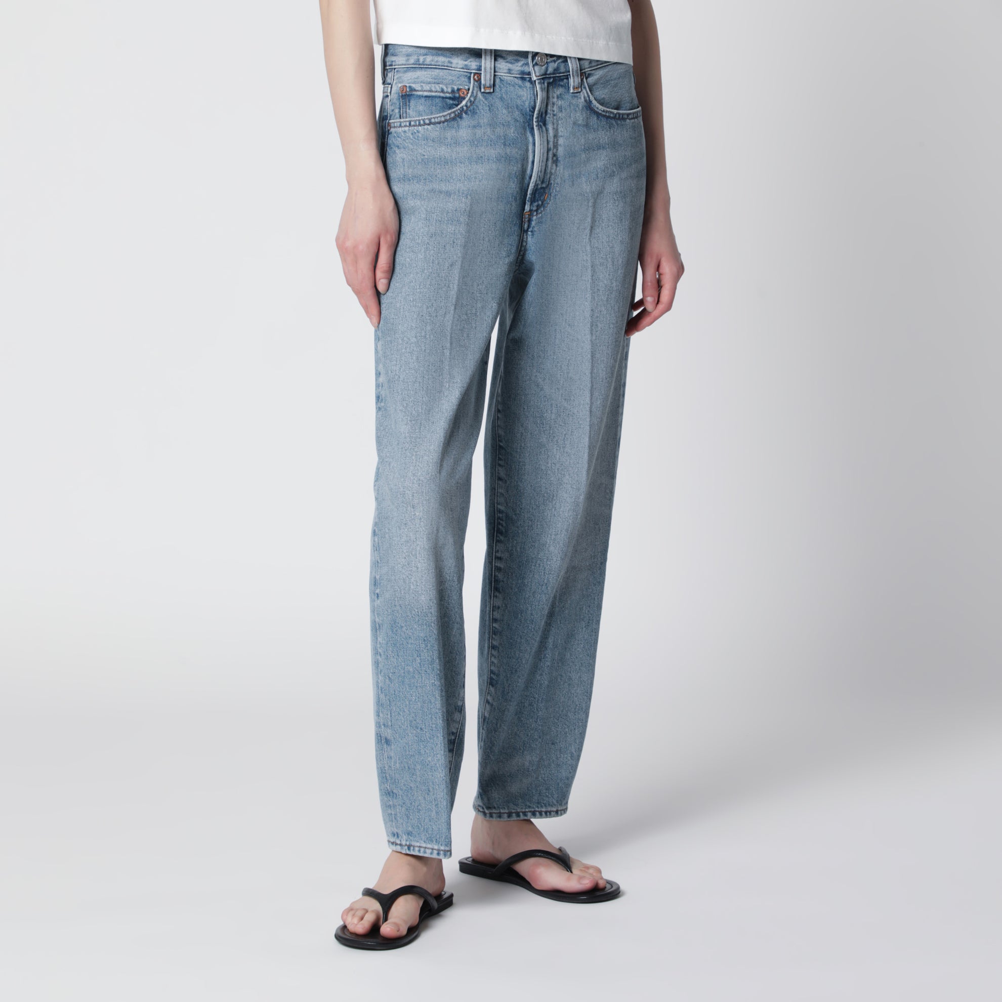 Jean années 80 à plis en denim indigo